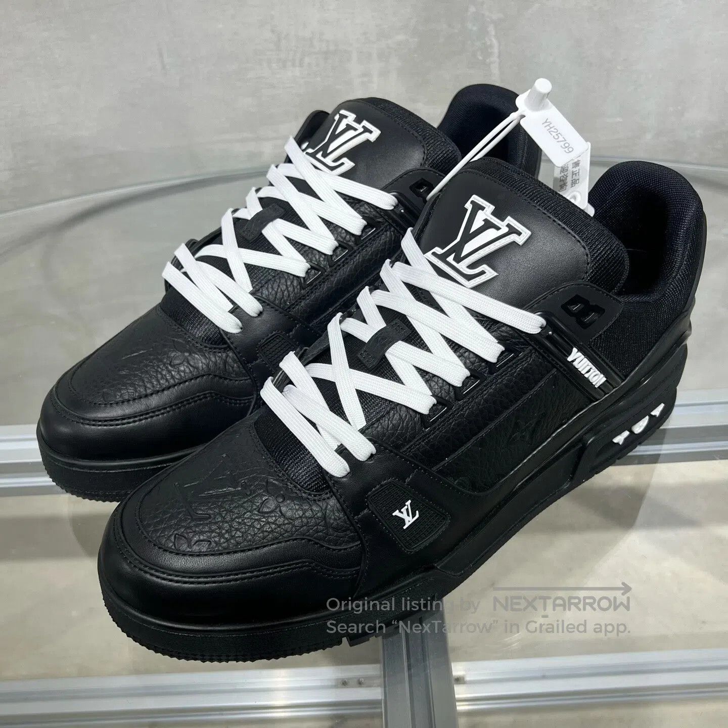 Louis Vuitton Louis Vuitton Trainer Black Art Gallery shoes Size US 11 / EU 44 - 1 Thumbnail