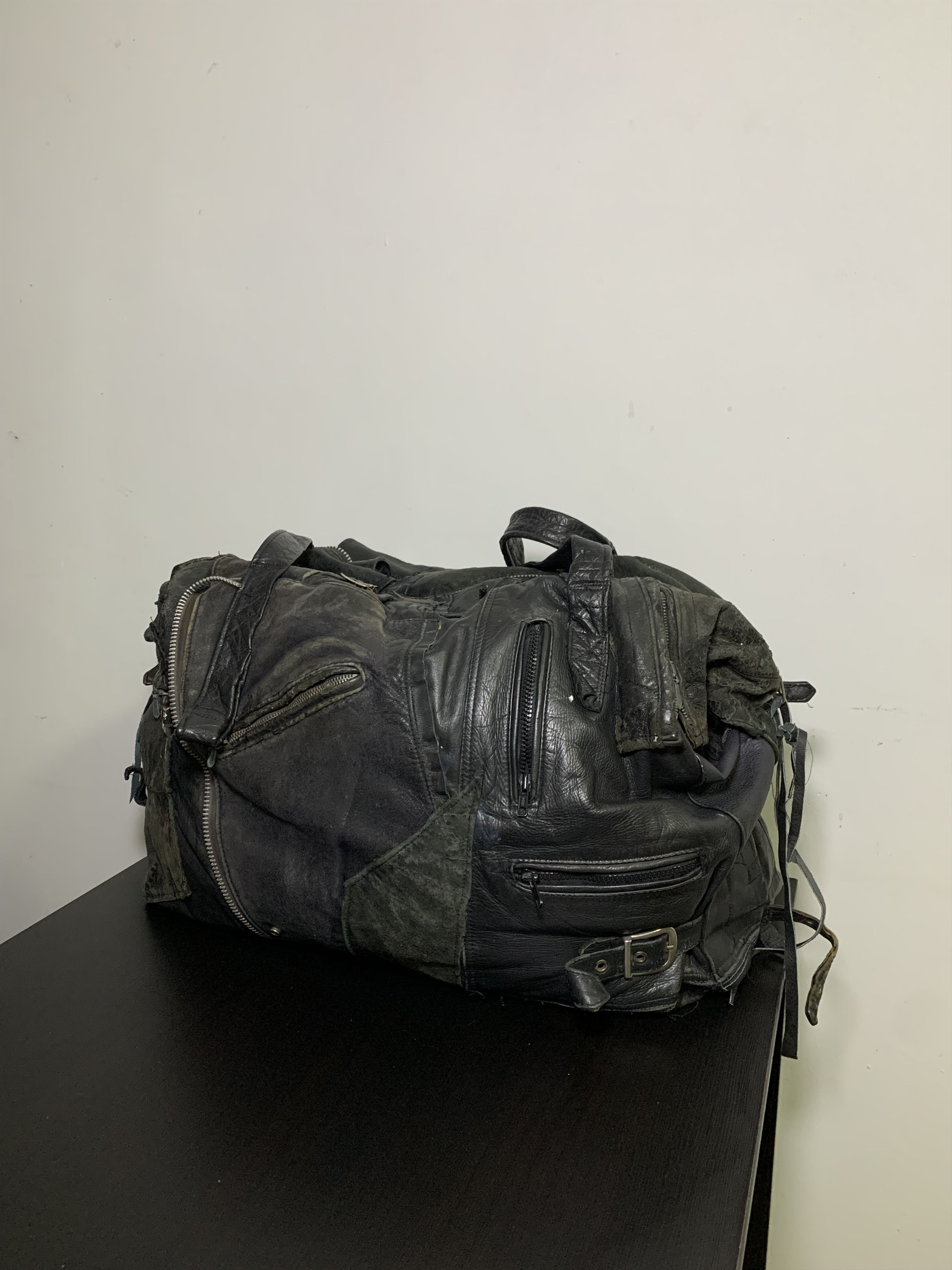 Vinti Andrews Vinti Andrews Reconstructed Leather Jacket Travel Bag Size ONE SIZE - 3 Thumbnail