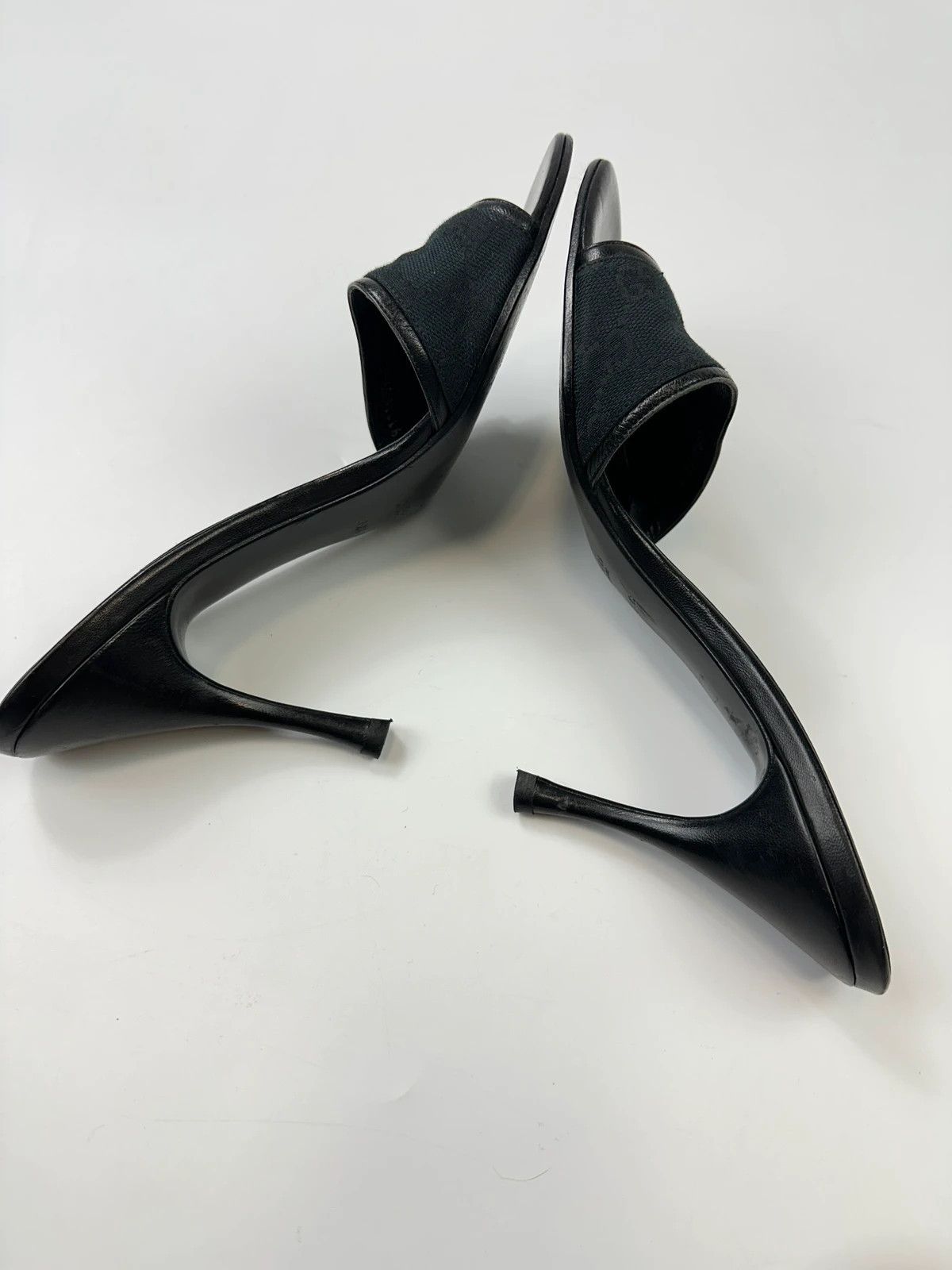 Gucci Gucci 00’s Black Canvas Monogram Heels Pumps Mules Size US 8.5 / IT 38.5 - 9 Thumbnail