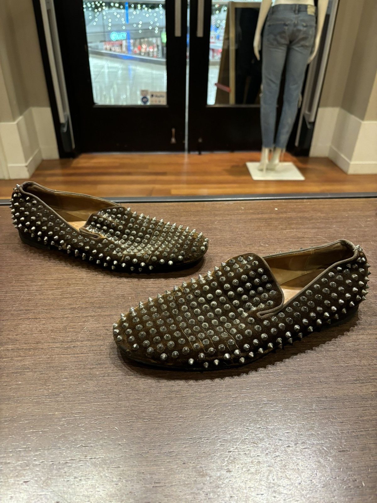 pinkshellルブタン ダンデライオン　スパイクフラット　 サイズ39 pinkshell様専用ルブタン ダンデライオン スパイクフラット