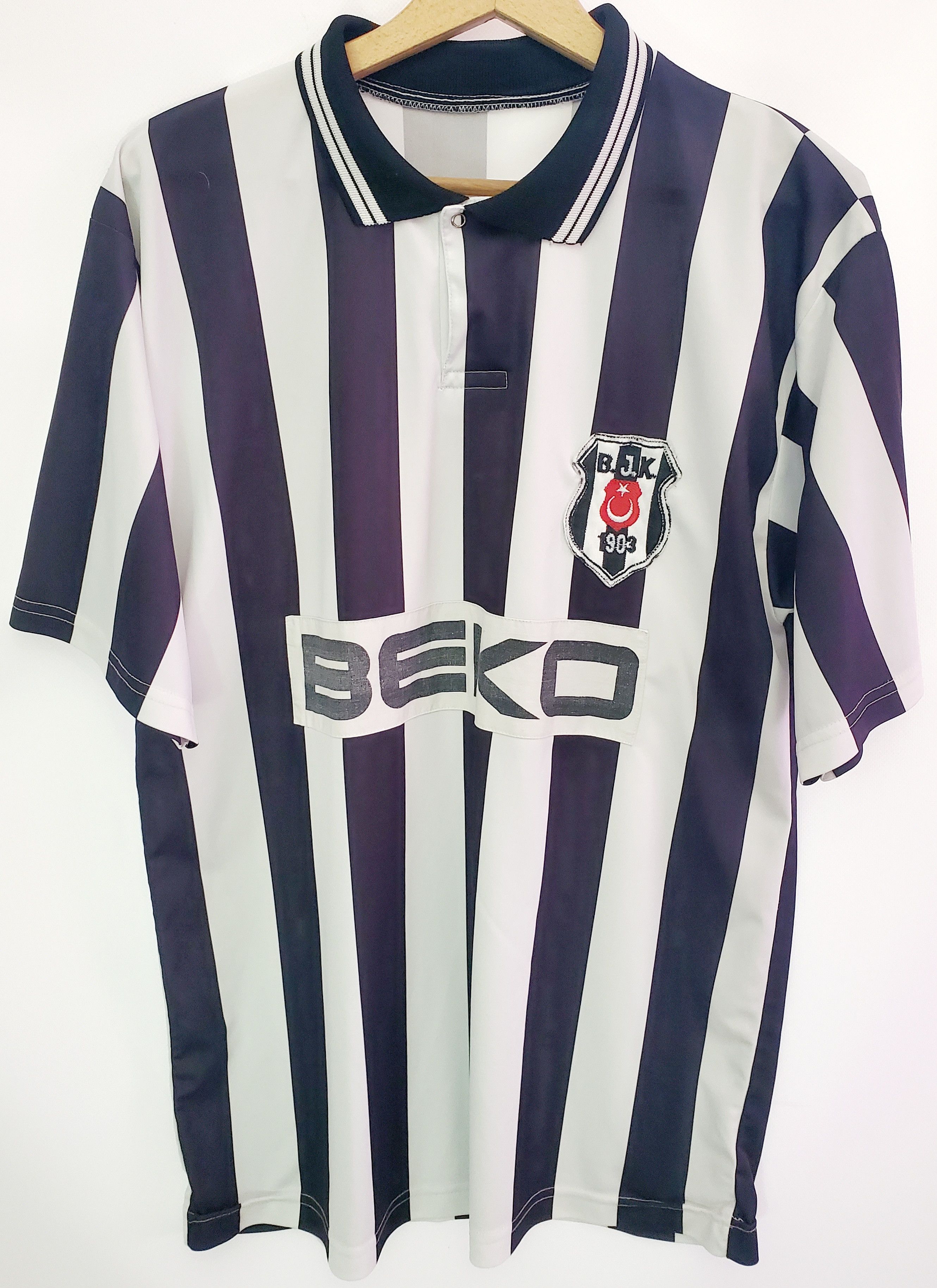 Vintage Vintage Besiktas Home soccer shirts size L Size US L / EU 52-54 / 3 - 1 Thumbnail