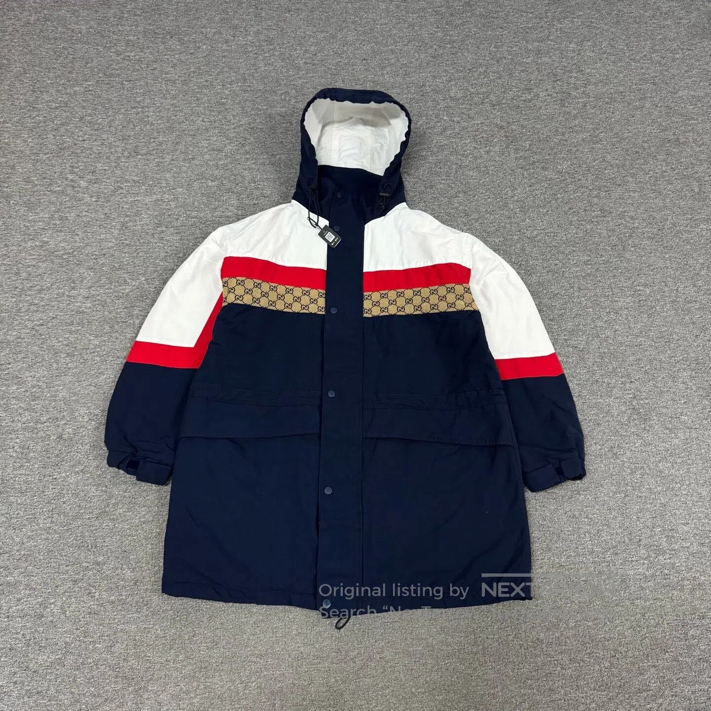 Gucci Guicci Medium-to-long length: Caped cotton jacket with lon Size US S / EU 44-46 / 1 - 1 Thumbnail