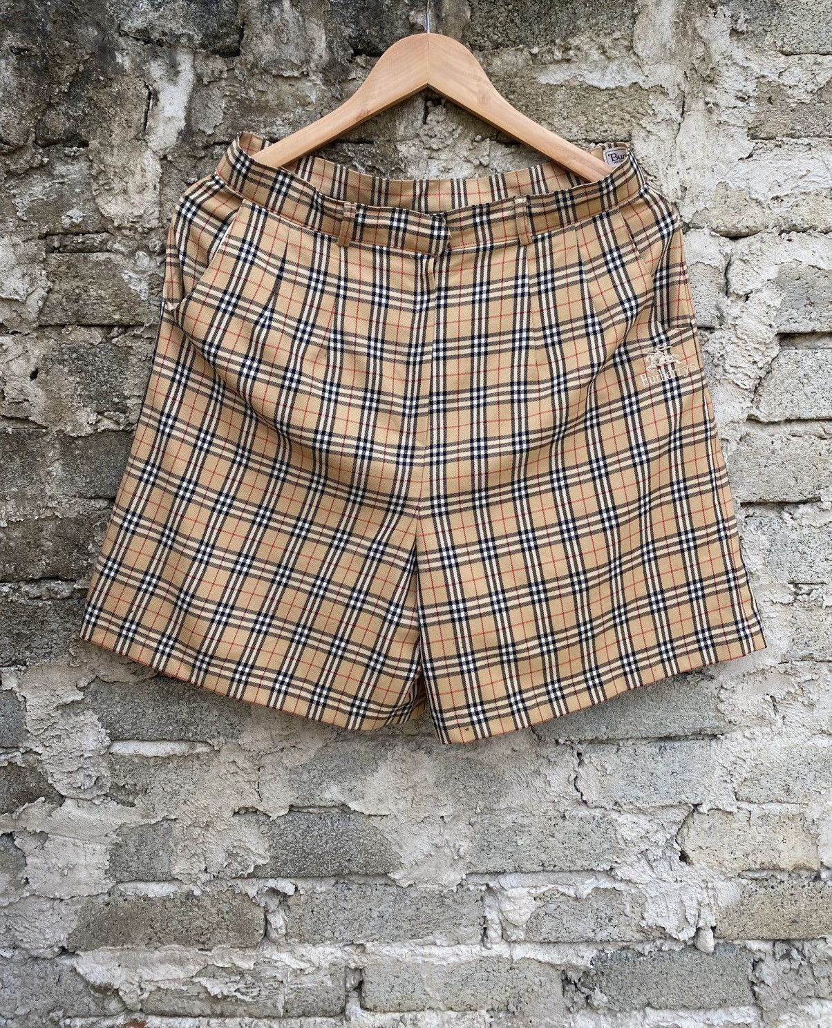 Burberry Burberrys Nova Check Shorts Size US 30 / EU 46 - 1 Thumbnail