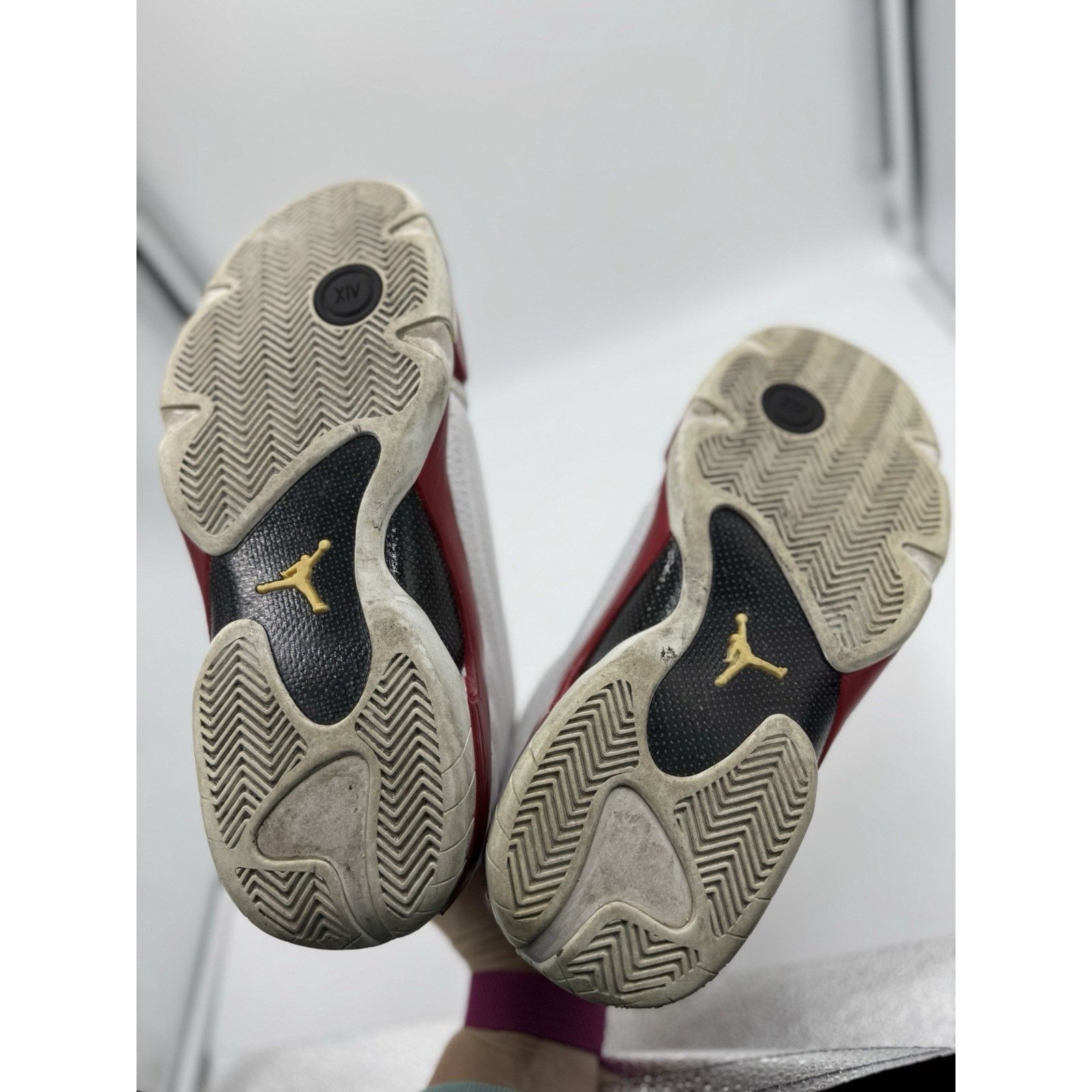 Jordan Brand Size 10.5 - Air Jordan 14 Retro 2006 Candy Cane bs910 Size US 10.5 / EU 43-44 - 6 Thumbnail