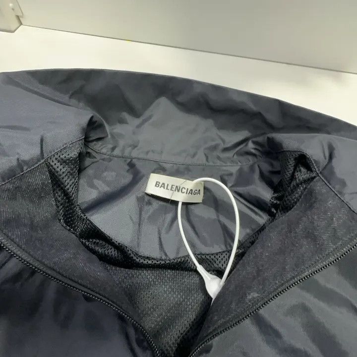 Balenciaga Balenciaga FW21 Logo Print Jacket for Women 0079-2507 Size XS / US 0-2 / IT 36-38 - 6 Thumbnail