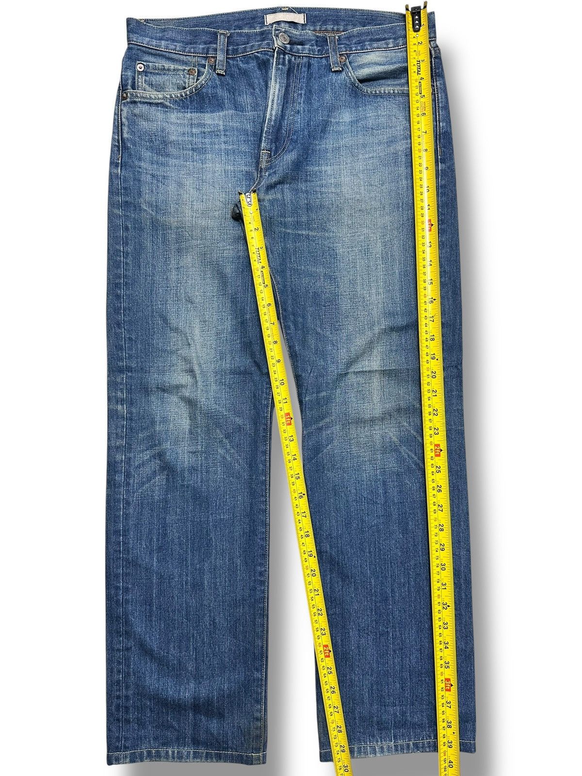 Uniqlo Uniqlo Regular Fit Denim Light fading and Wear Looks Size US 34 / EU 50 - 13 Thumbnail