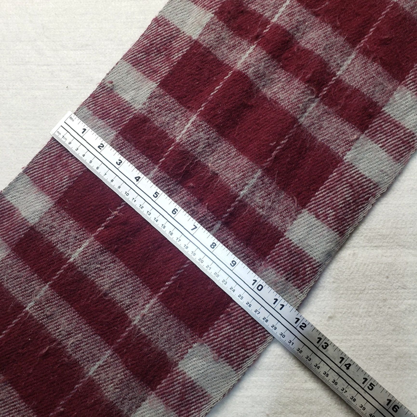 Vintage VINTAGE East Hollow Road Scarf Adult Red Knit Plaid Women's Size ONE SIZE - 3 Thumbnail