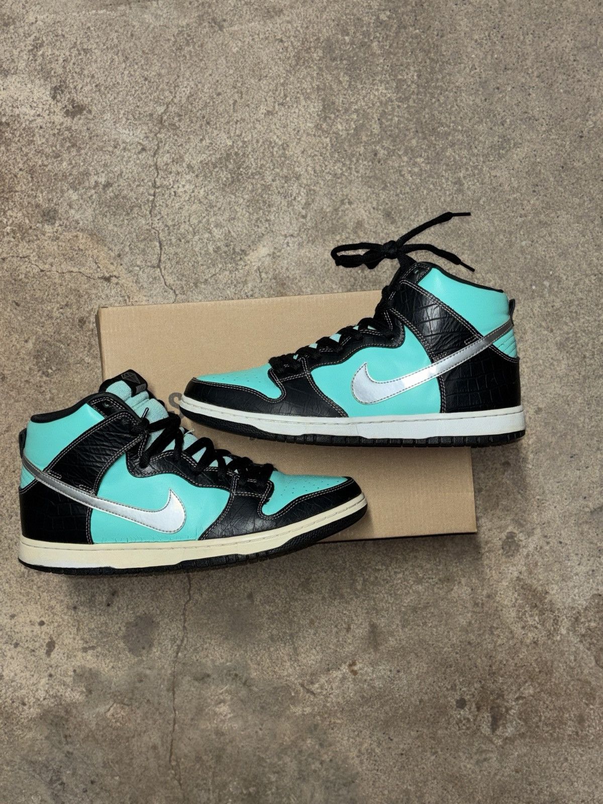 Diamond Supply Co. × Nike Nike Dunk High Premium SB 'Tiffany' Size US 11 / EU 44 - 1 Thumbnail