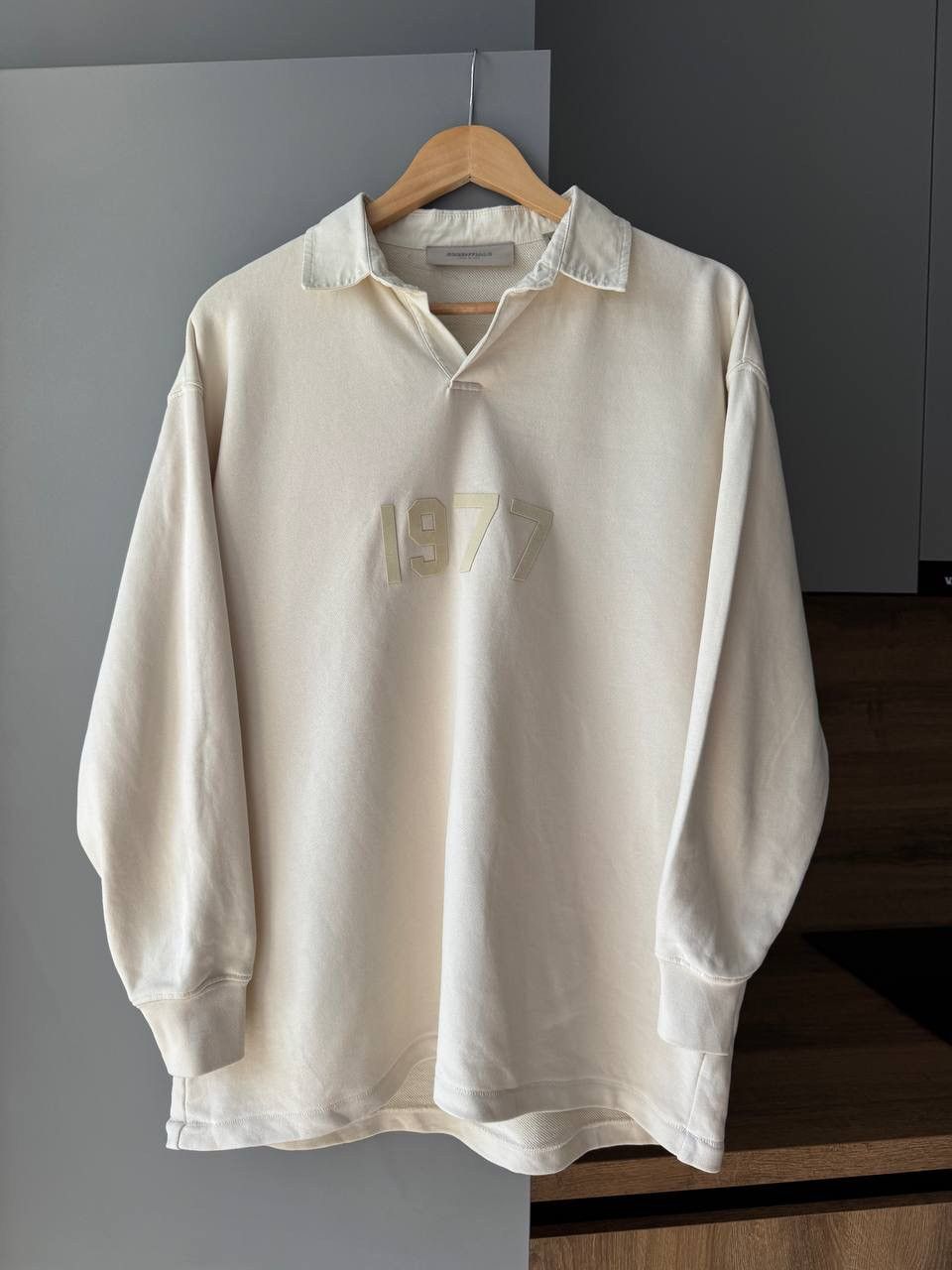 Essentials Fear of God Essentials 1977 Wheat Polo Shirt Size US S / EU 44-46 / 1 - 1 Thumbnail