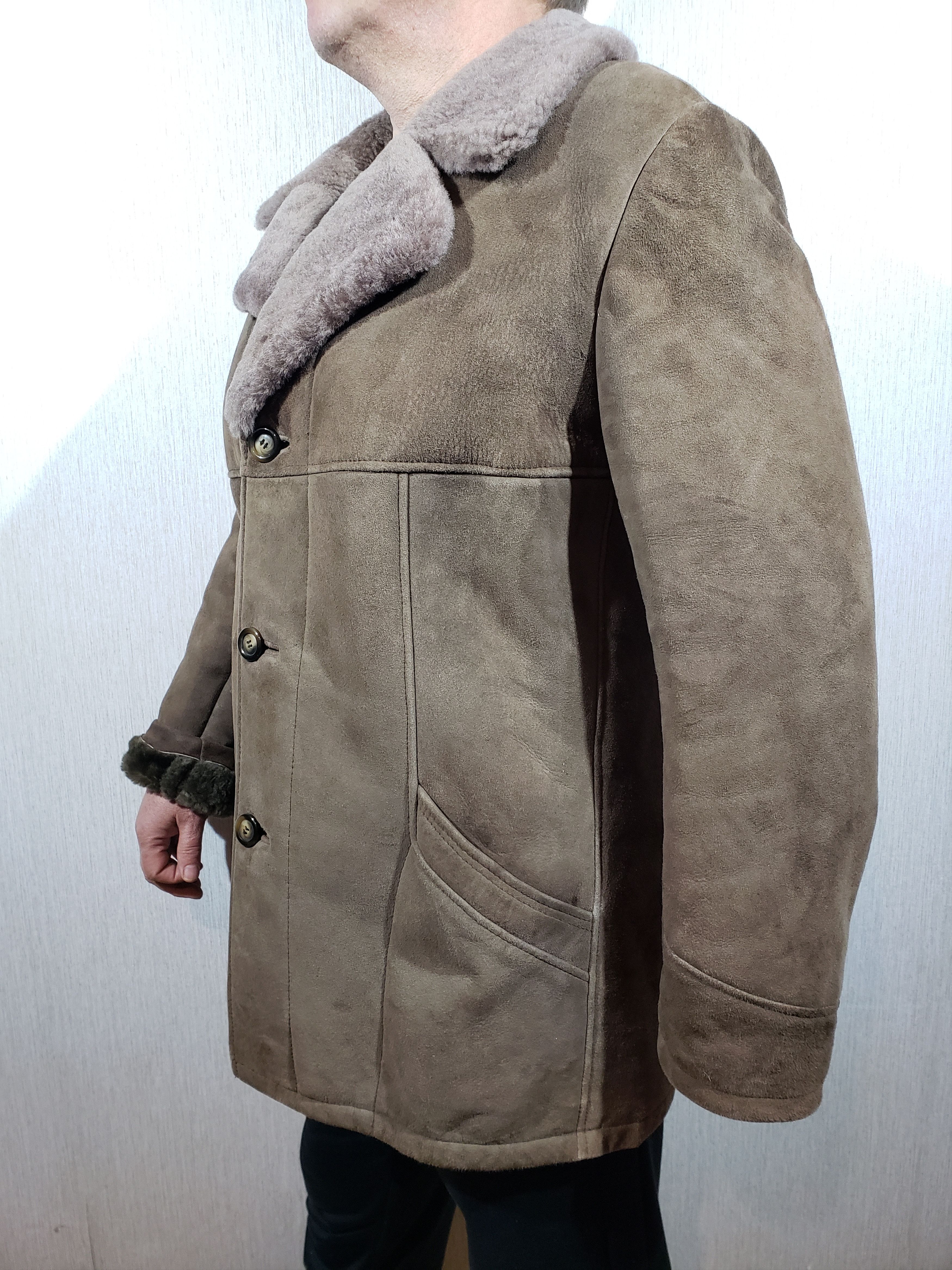 Other Brown men's sheepskin coat with buttons. Size US XL / EU 56 / 4 - 2 Thumbnail