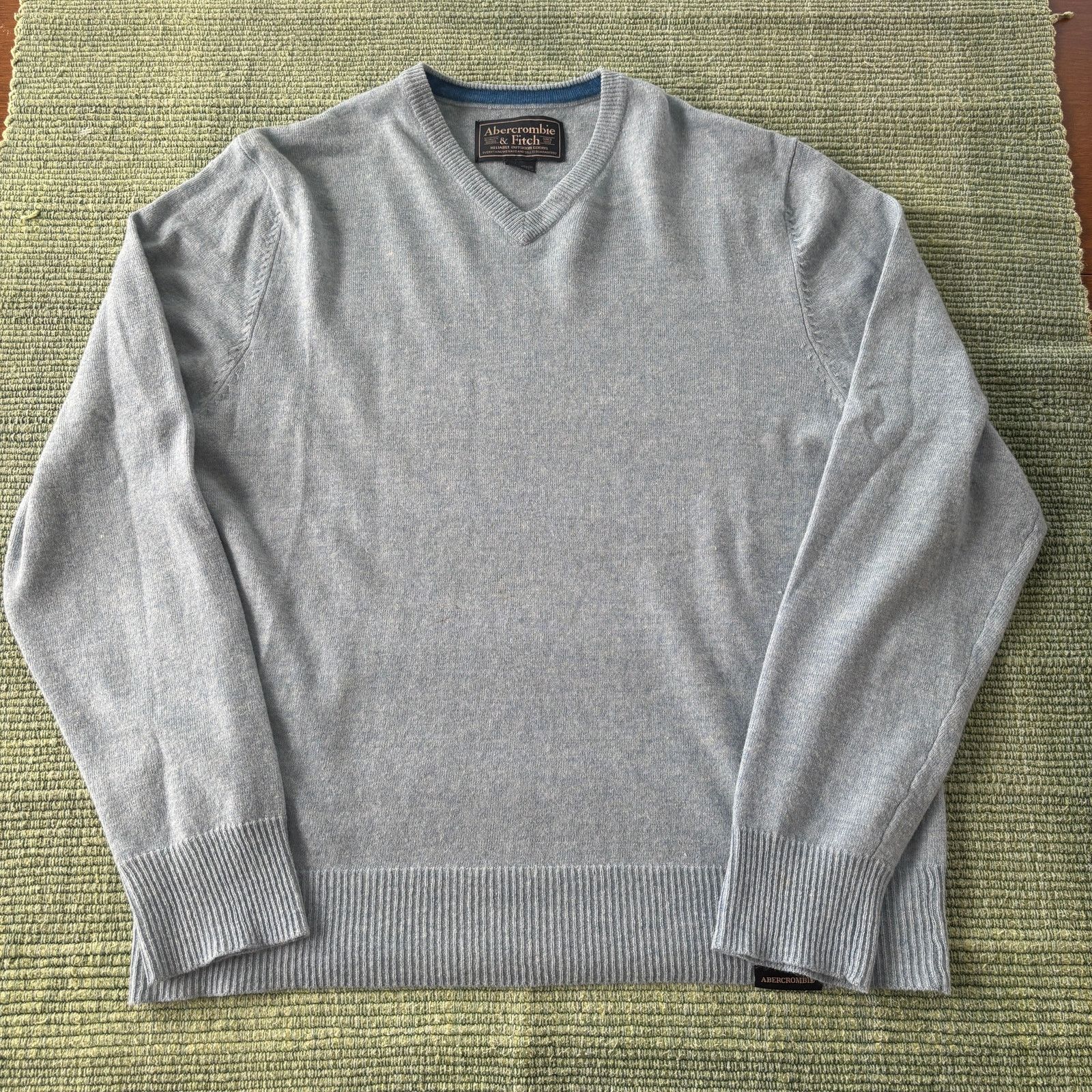 Abercrombie & Fitch Vintage Y2K Abercrombie & Fitch Blue Lambswool Sweater Sz XL Size US XL / EU 56 / 4 - 1 Thumbnail