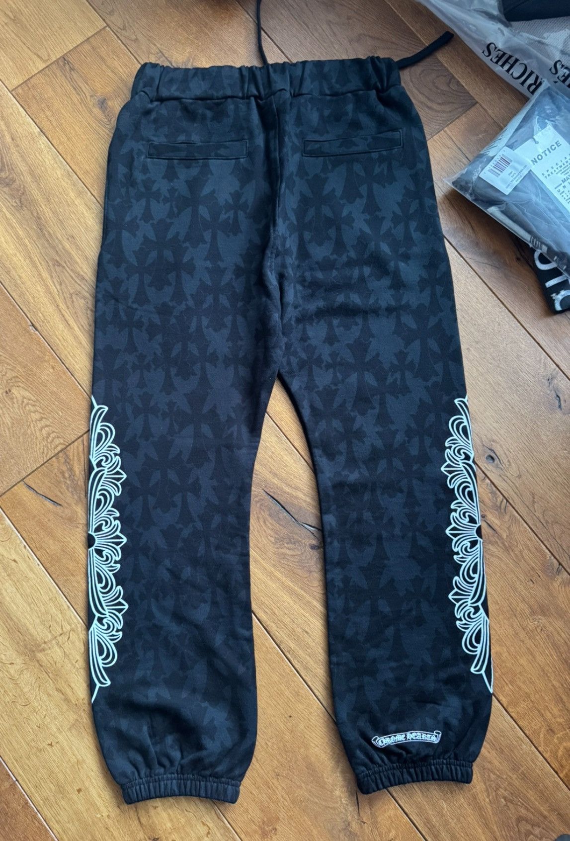 Chrome Hearts LOGO PRINT SWEATPANTS Size US 32 / EU 48 - 11 Thumbnail