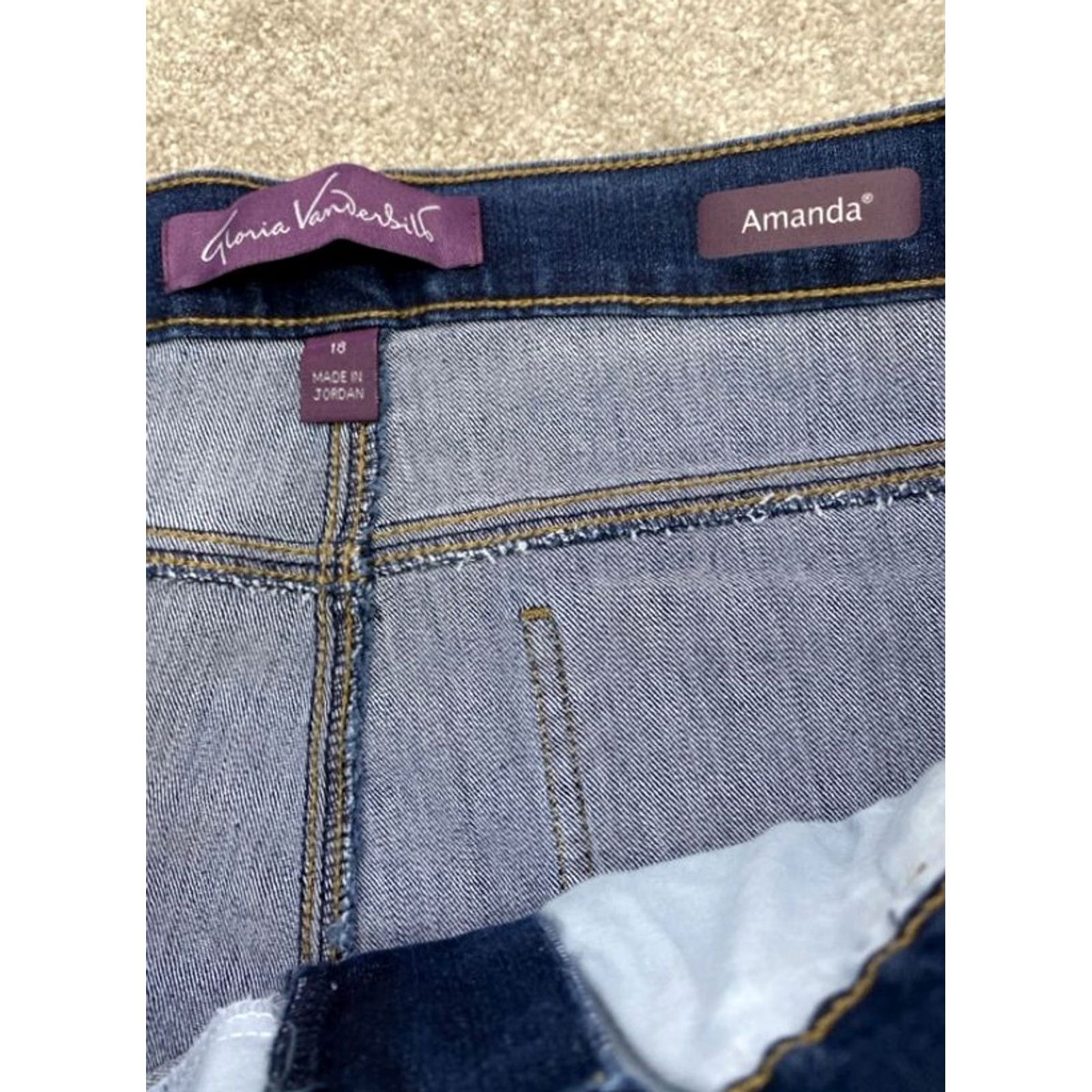 Gloria Vanderbilt Gloria Vanderbilt Jeans Amanda 18 Womens Denim Stretch NWT Blue 37x28.5 5-Pocket Regular Rise Tailored Tapered Pattern Solid Shirt? Size 40" / US 18 - 3 Thumbnail