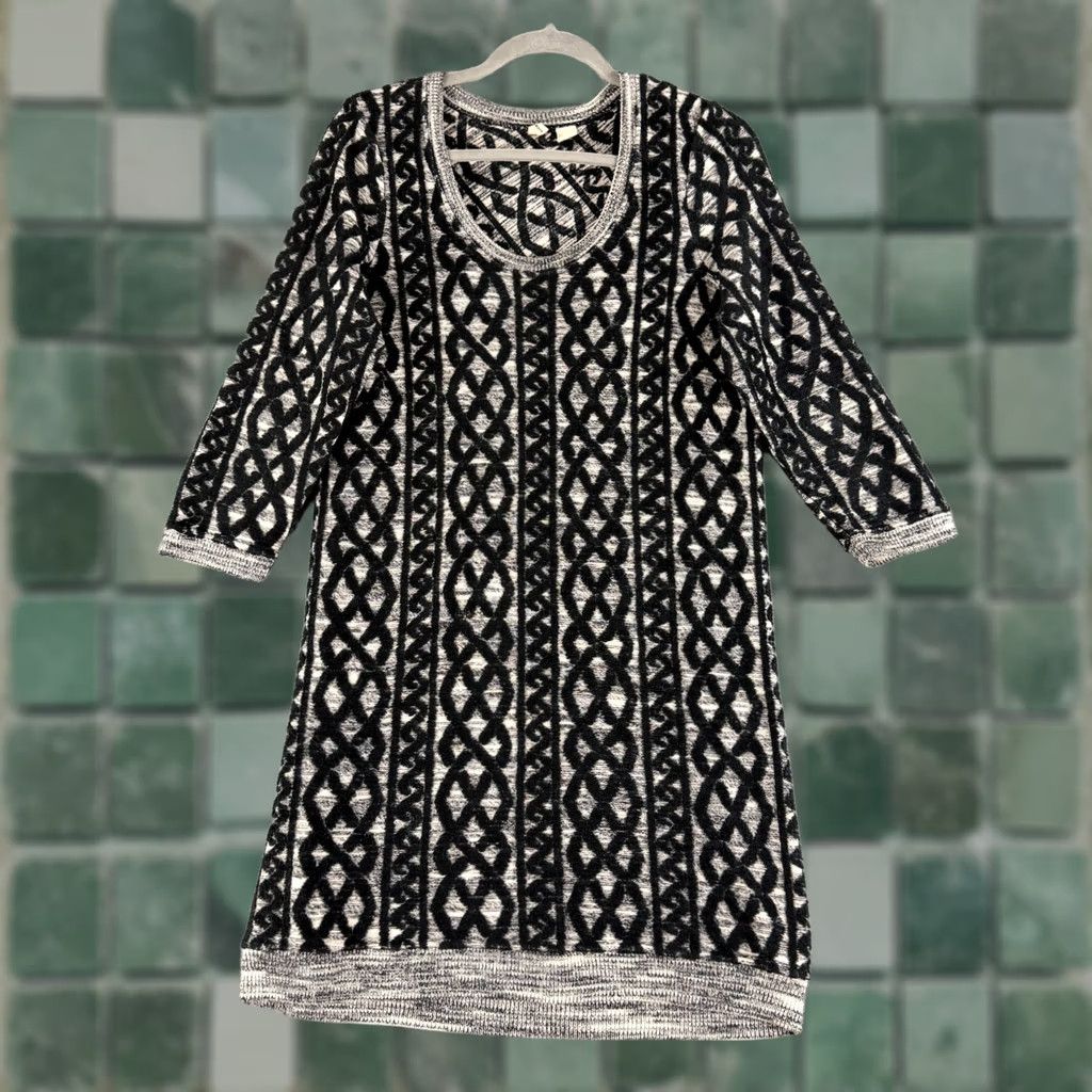 Anthropologie Anthropologie Moth Shaker Stitch Sweater Tunic Dress Womens PM Black Knit Shap e Dress Size M / US 6-8 / IT 42-44 - 1 Thumbnail