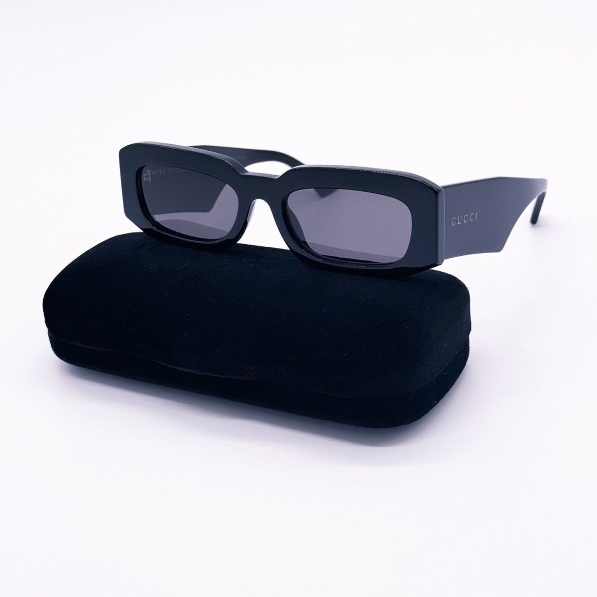 image of New Gucci Sunglasses Gg1426S 001 Black Women Eyewear