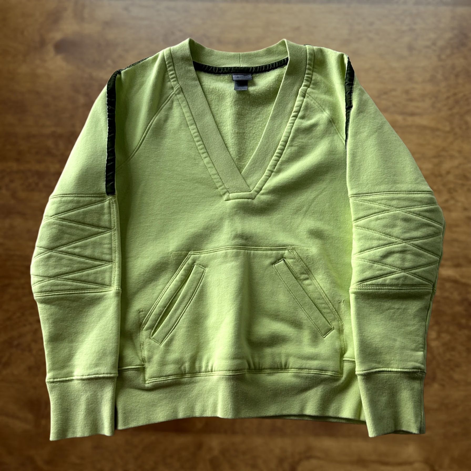 Champion C9 By Champion Sweatshirt Womens Medium Green Quilted V Neck Fleece Pullover Size M / US 6-8 / IT 42-44 - 1 Thumbnail