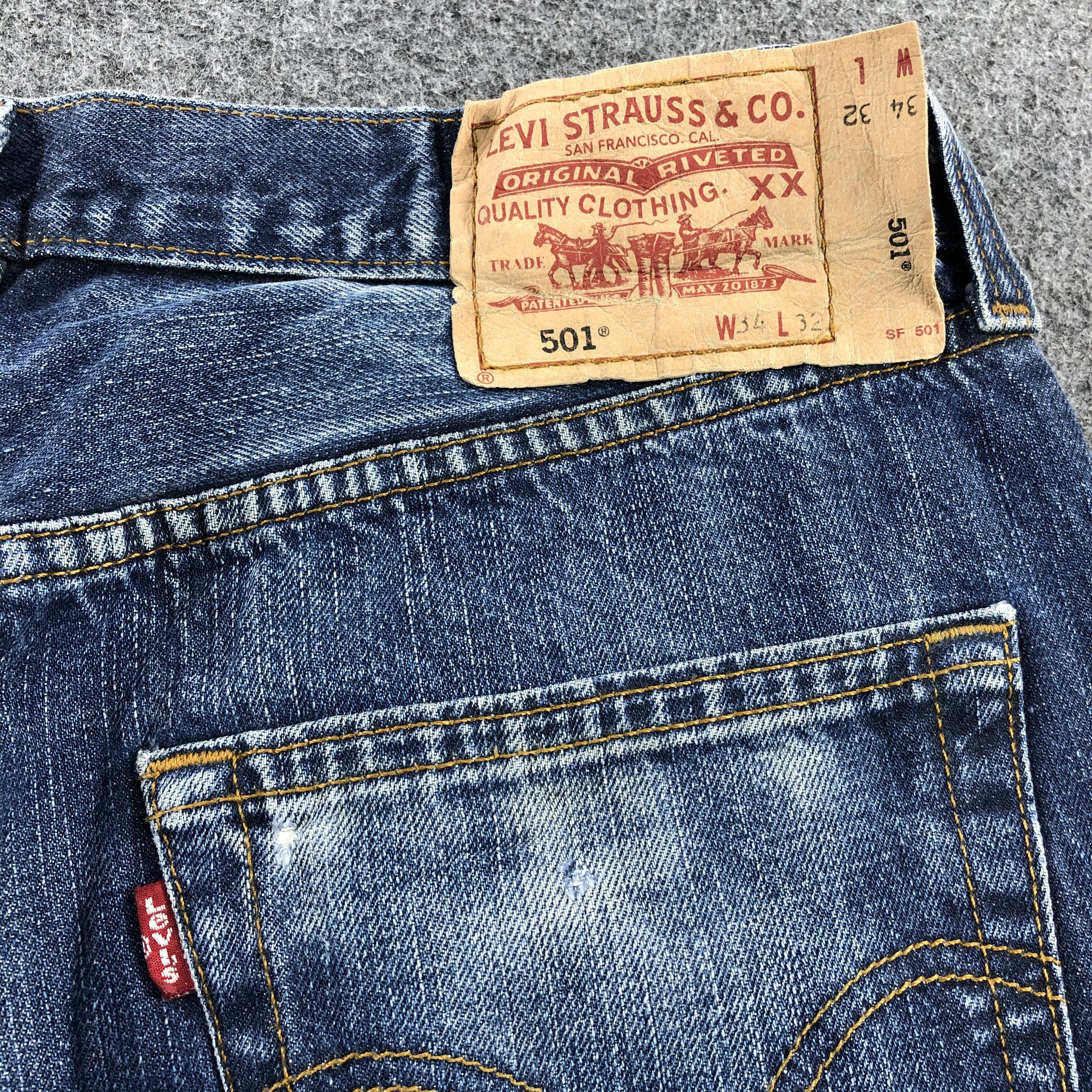 Levi's Vintage Blue Wash Levis 501 Denim Jeans-JM958 Size US 33 - 6 Thumbnail