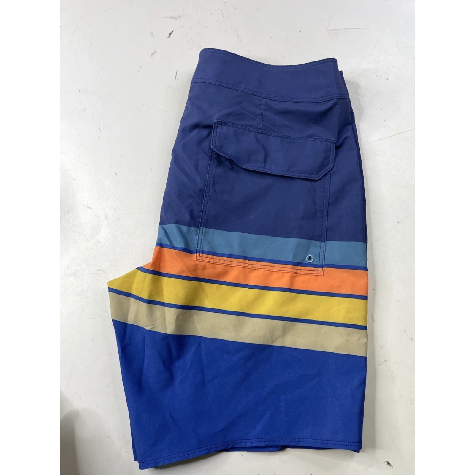 Patagonia Patagonia Men's Board Shorts 29 Regular Blue Stripe Santa Cruz Superior Hydropeak Swim Bottom Shorts Mens Blue 29 Superior Stripe Hydrosea? Size US 29 - 8 Thumbnail
