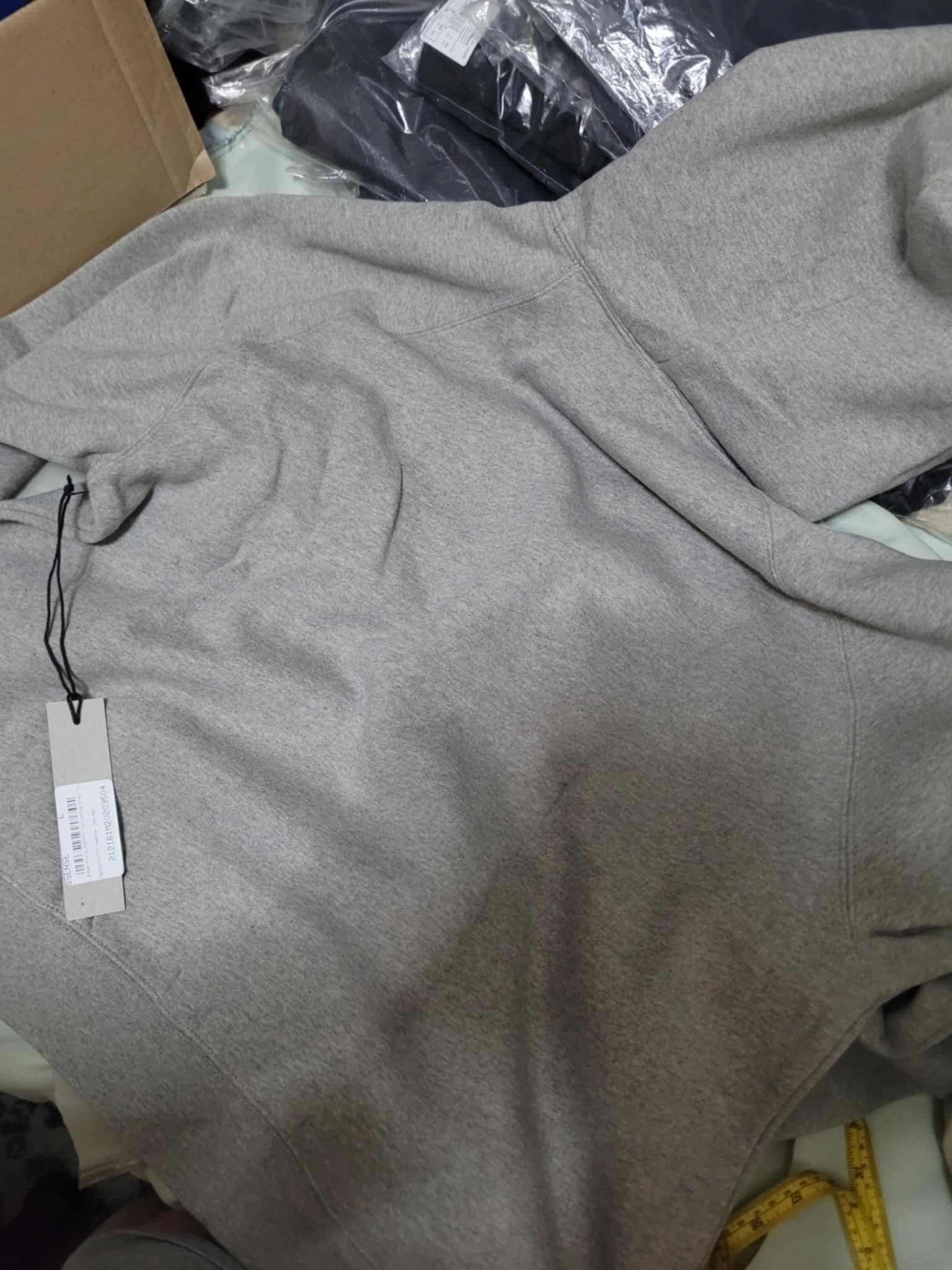 Fear of God sz L FOG Essentials Core Collection Pullover Heather Oatmeal Size US L / EU 52-54 / 3 - 3 Thumbnail