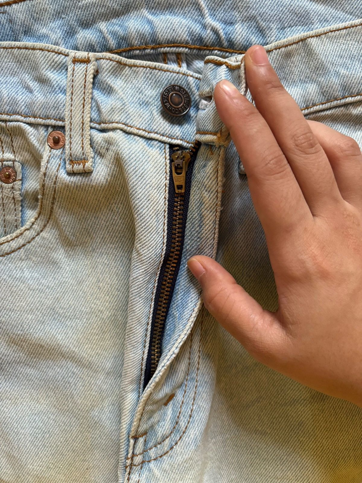 Levi's SALES🔥Vintage 90s Levis 515 Mud Light Wash Loose Jeans Size US 28 / EU 44 - 3 Thumbnail