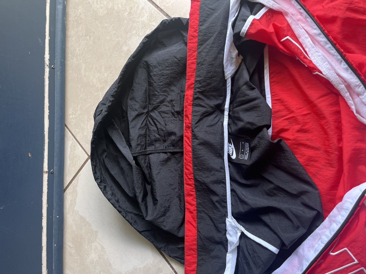 Nike Retro Nike Windbreaker jacket Size US L / EU 52-54 / 3 - 3 Thumbnail