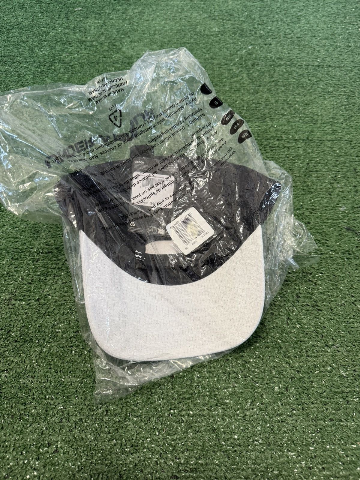 Under Armour UNDER ARMOUR Project Rock Men’s Trucker Hat Cap White/Black Size ONE SIZE - 4 Thumbnail