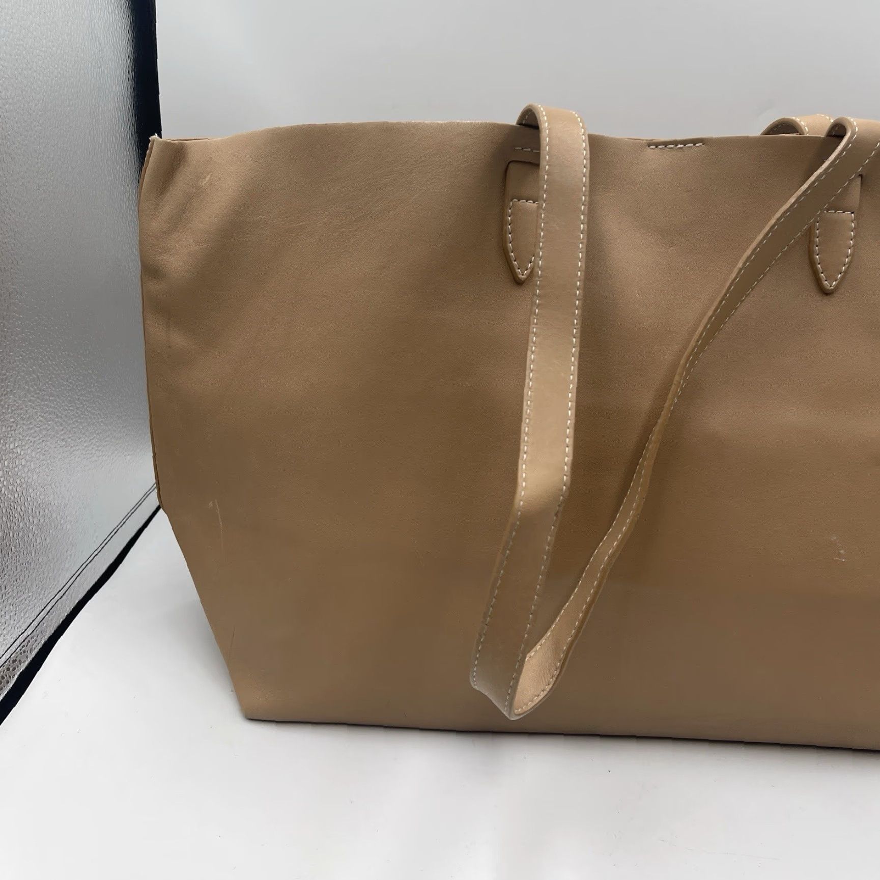 Vince Camuto Vince Camuto Beige Leather Tote Bag Womens Large Tote Beige Leather Pebbled Size ONE SIZE - 2 Thumbnail