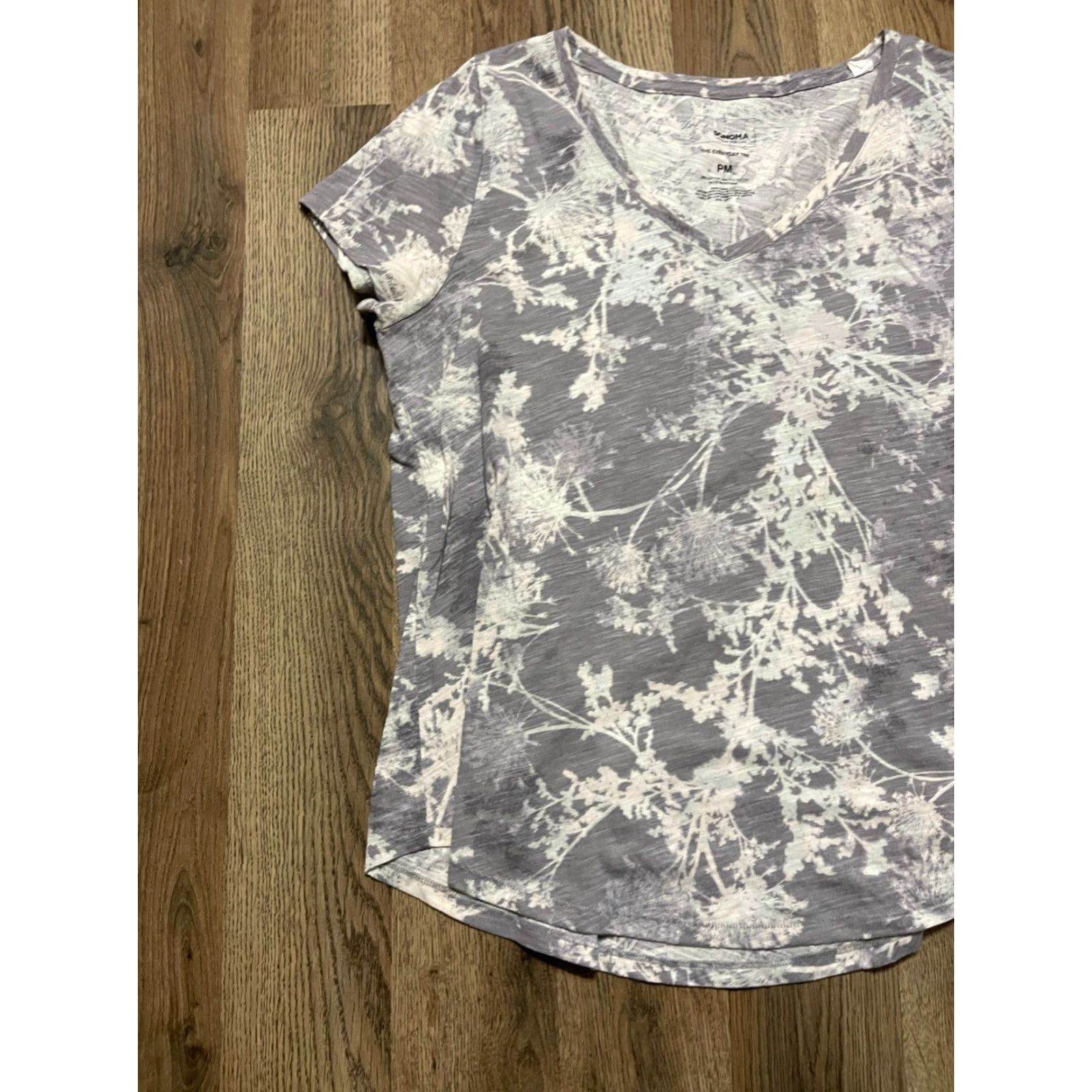 Vintage Sonoma Shirt Women's Petite Medium White Grey Flora V-neck The Everyday Tee Size M / US 6-8 / IT 42-44 - 3 Thumbnail