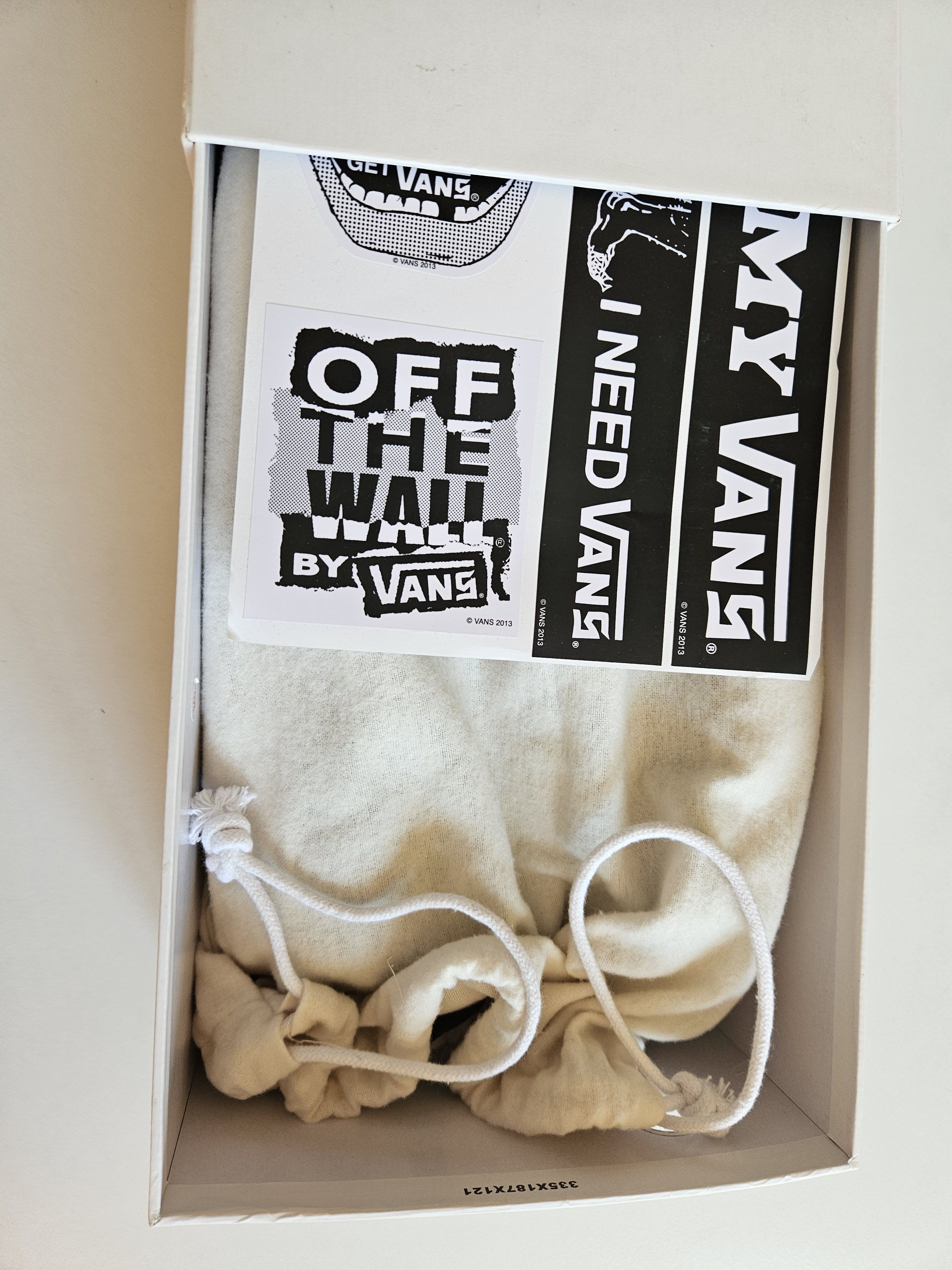 Mister Cartoon × Syndicate × Vans Vans Authentic "S" (Mister Cartoon) black/gold Size US 11.5 / EU 44-45 - 11 Thumbnail
