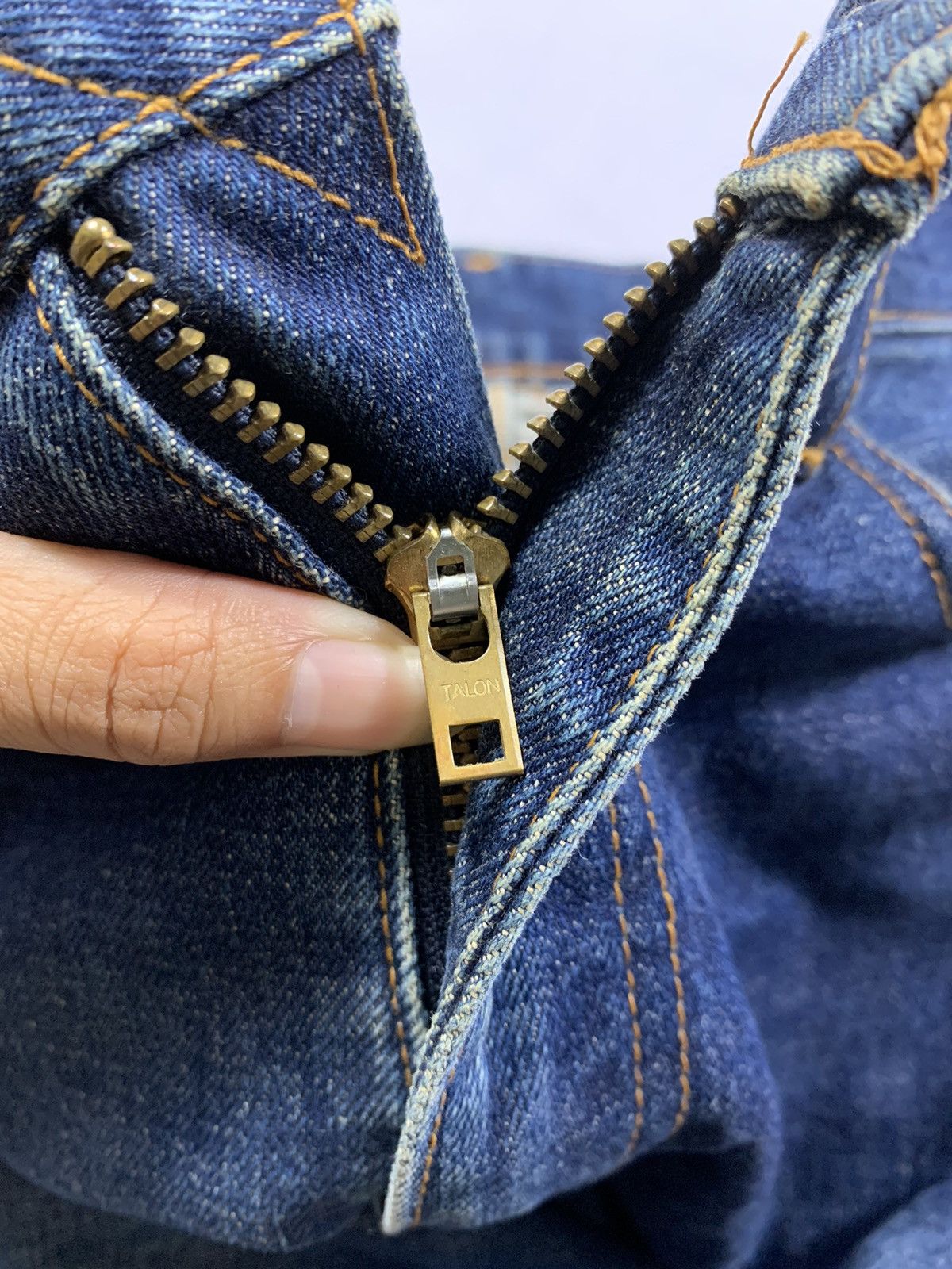 Levi's Vintage Levis 502 Big E Selvedge Button J22 Denim Jeans Size US 30 / EU 46 - 7 Thumbnail