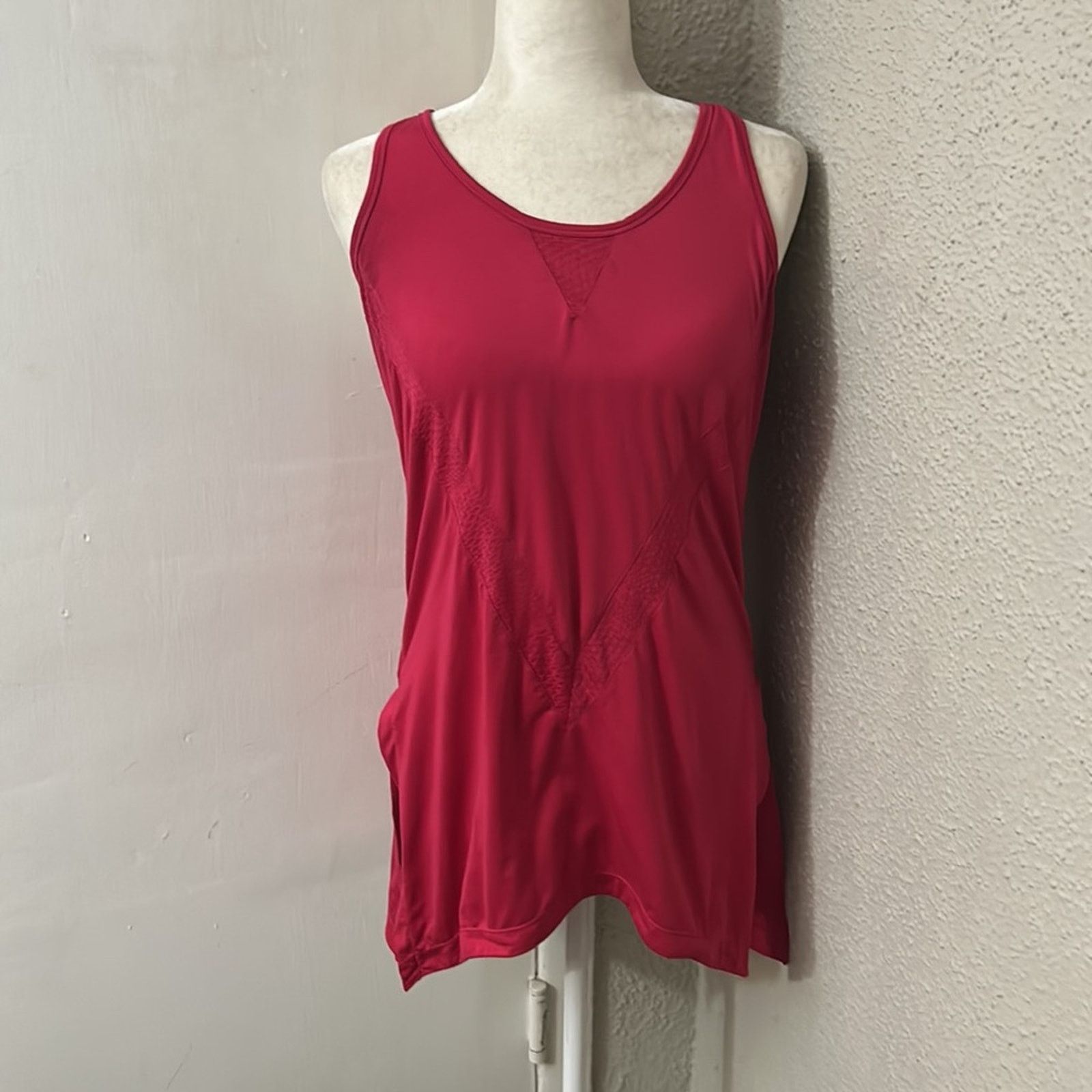 Nanette Lepore Nanette Lepore Hot Pink Sporty Racerback Keyhole Size S / US 4 / IT 40 - 1 Thumbnail