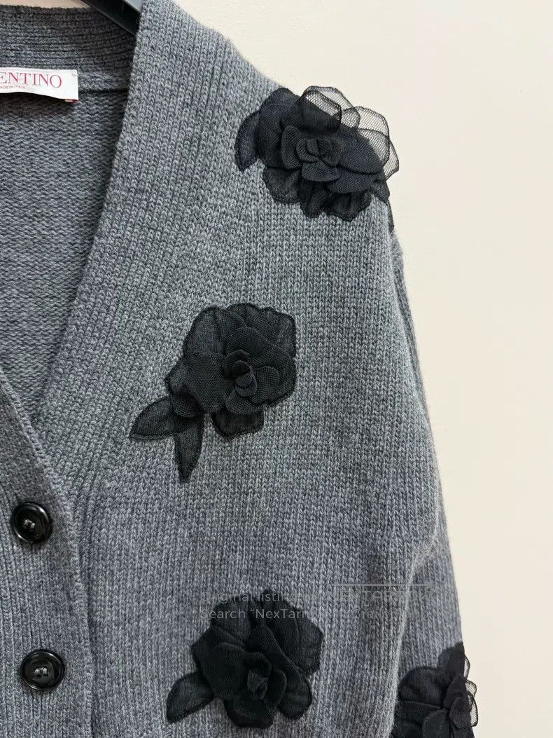 Valentino Valentino Knitted cardigan with gray flowers Size XS / US 0-2 / IT 36-38 - 3 Thumbnail