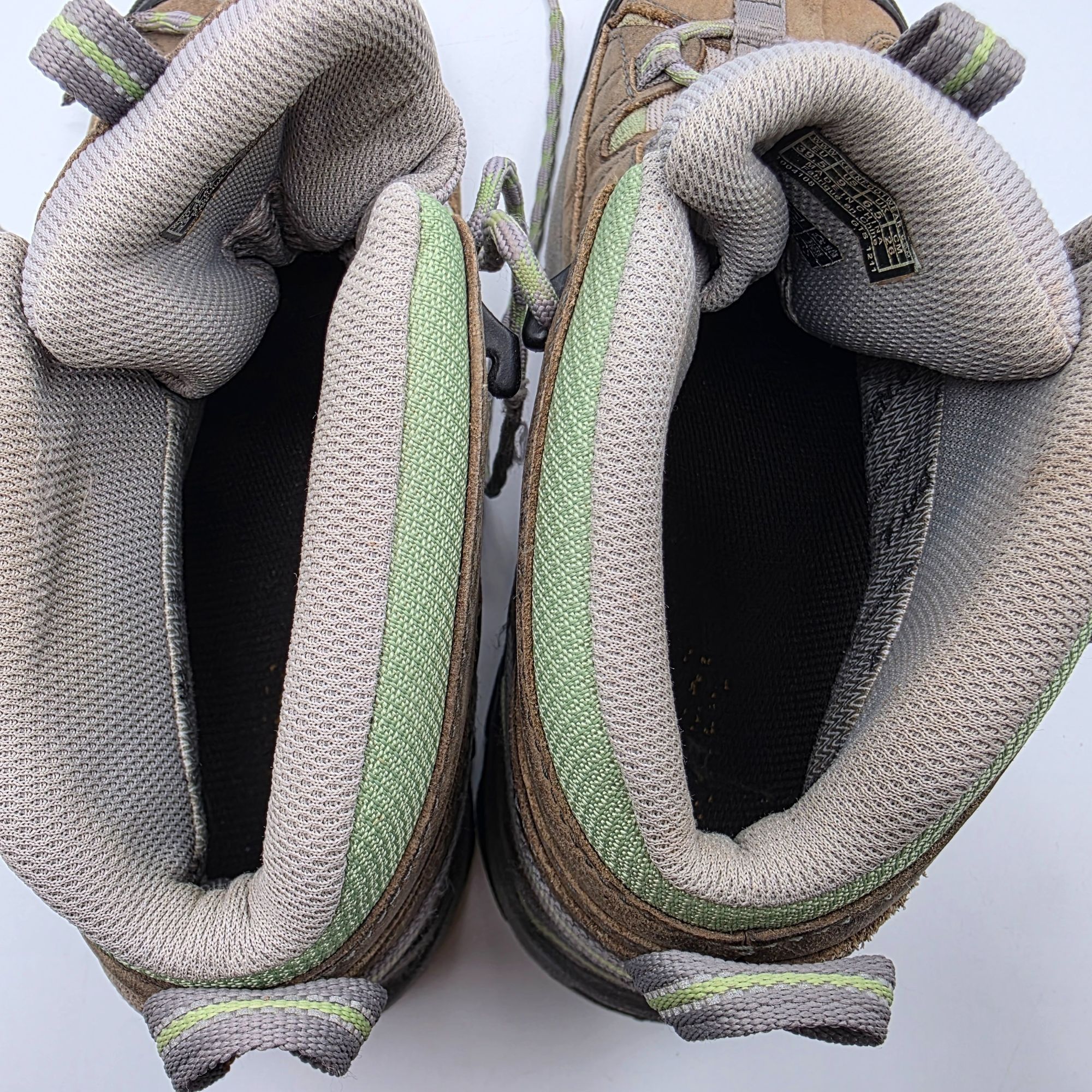 KEEN KEEN Targhee II Mid Womens Size 9 Waterproof Hiking Boots Br Size US 9 / IT 39 - 9 Thumbnail