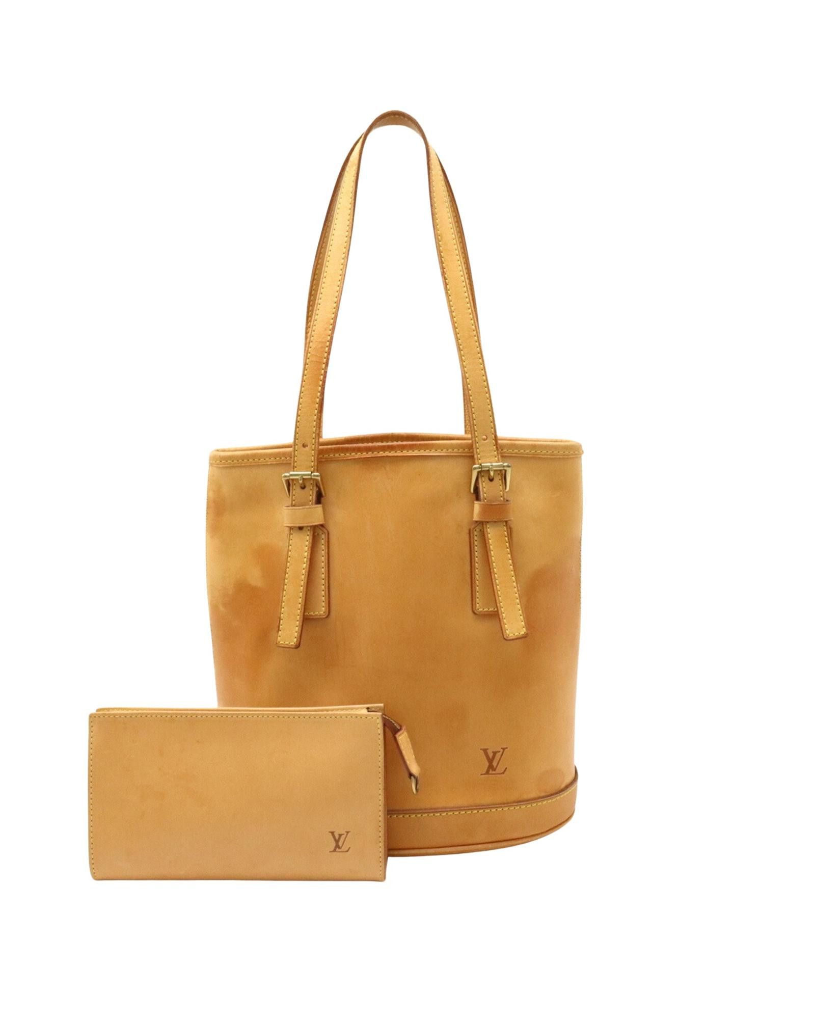 image of Louis Vuitton Luxury Vachetta Leather Shoulder Bag in Camel, Women's