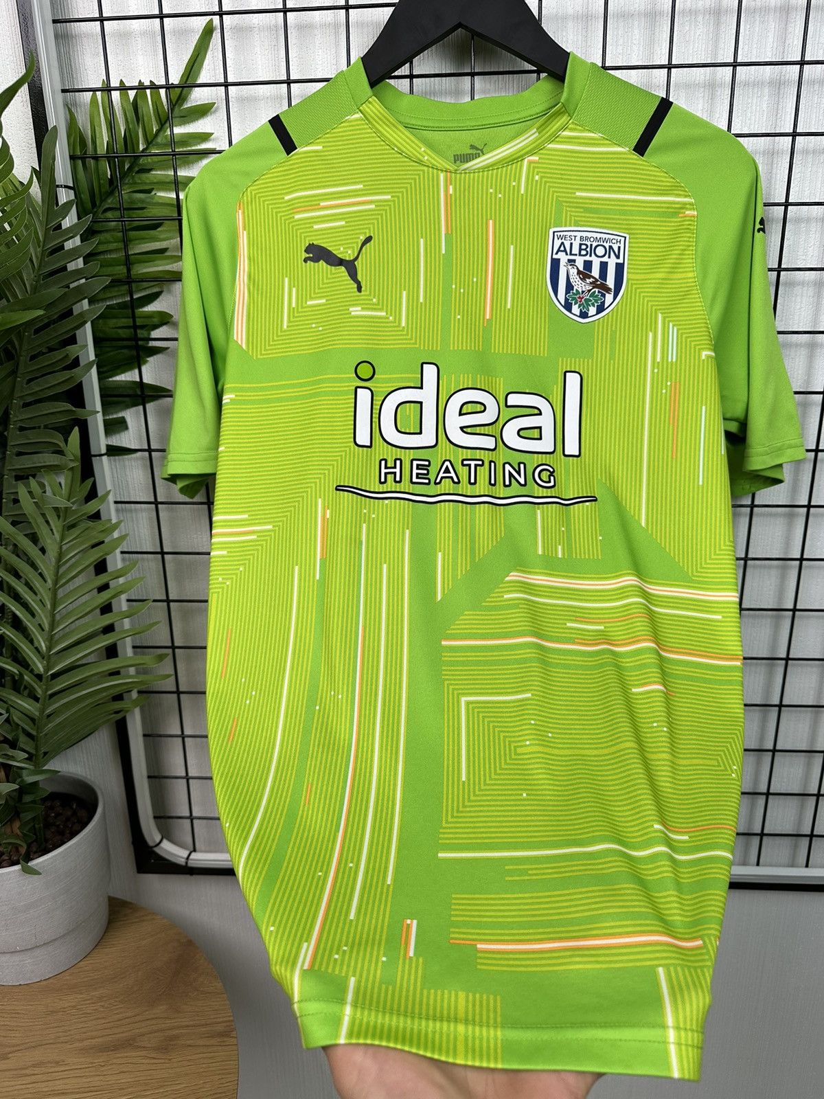 Puma West Bromwich Albion 2018 2019 Puma training M soccer jersey Size US M / EU 48-50 / 2 - 7 Thumbnail