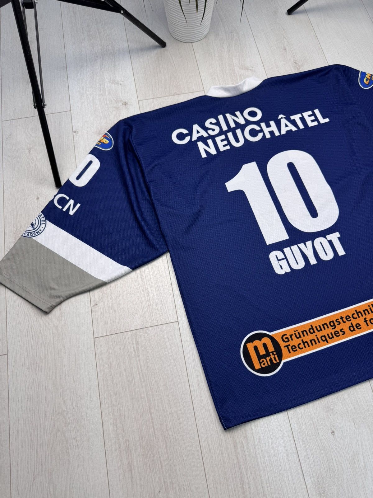 NHL Vintage Neuchatel Hockey Jersey #10 GUYOT Size US XL / EU 56 / 4 - 14 Thumbnail