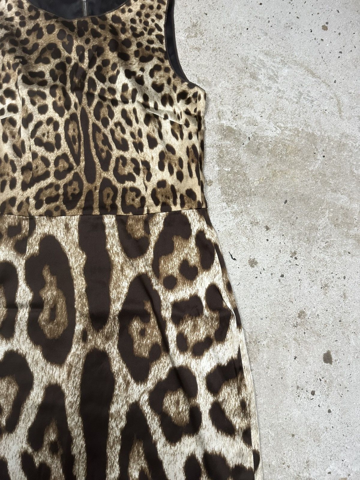 Dolce & Gabbana Dolce & Gabbana Silk Midi Leopard Print Dress Size M / US 6-8 / IT 42-44 - 6 Thumbnail