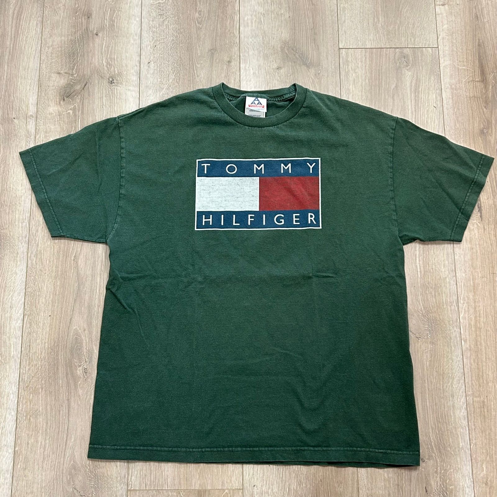 Tommy Hilfiger Vintage Tommy Hilfiger Flag Logo Green Tee T Shirt Size XL Size US XL / EU 56 / 4 - 1 Thumbnail