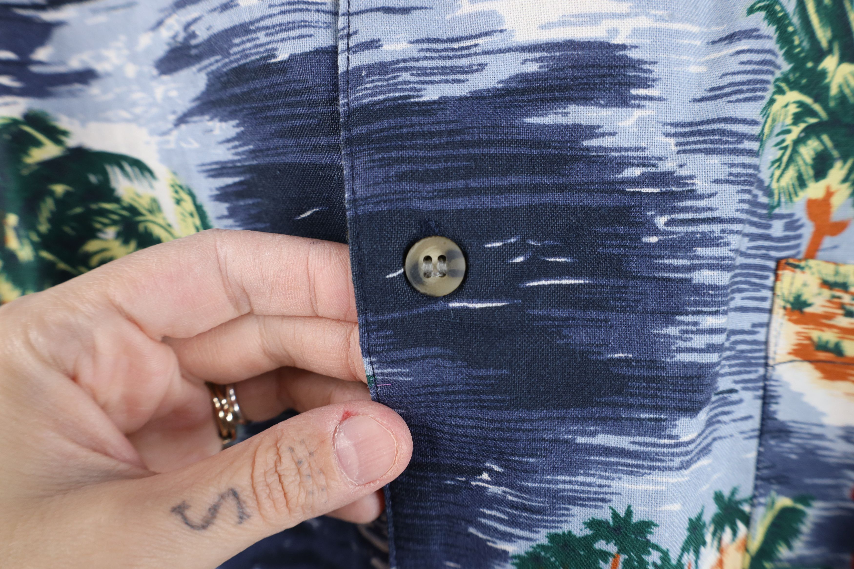 Vintage Vintage 90s Y2K Streetwear Flower Luau Hawaiian Button Shirt Size US M / EU 48-50 / 2 - 6 Thumbnail