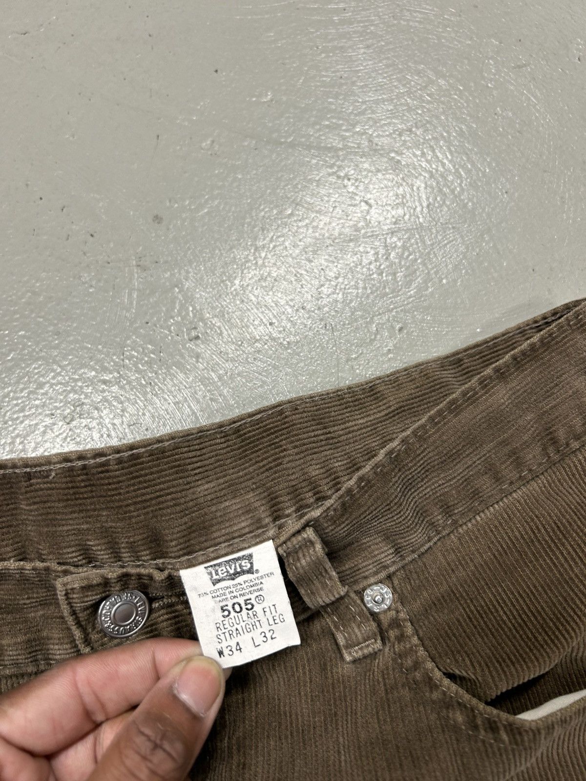 Levi's Vintage Levi’s 505 Brown Corduroy Pants Size US 34 / EU 50 - 4 Thumbnail