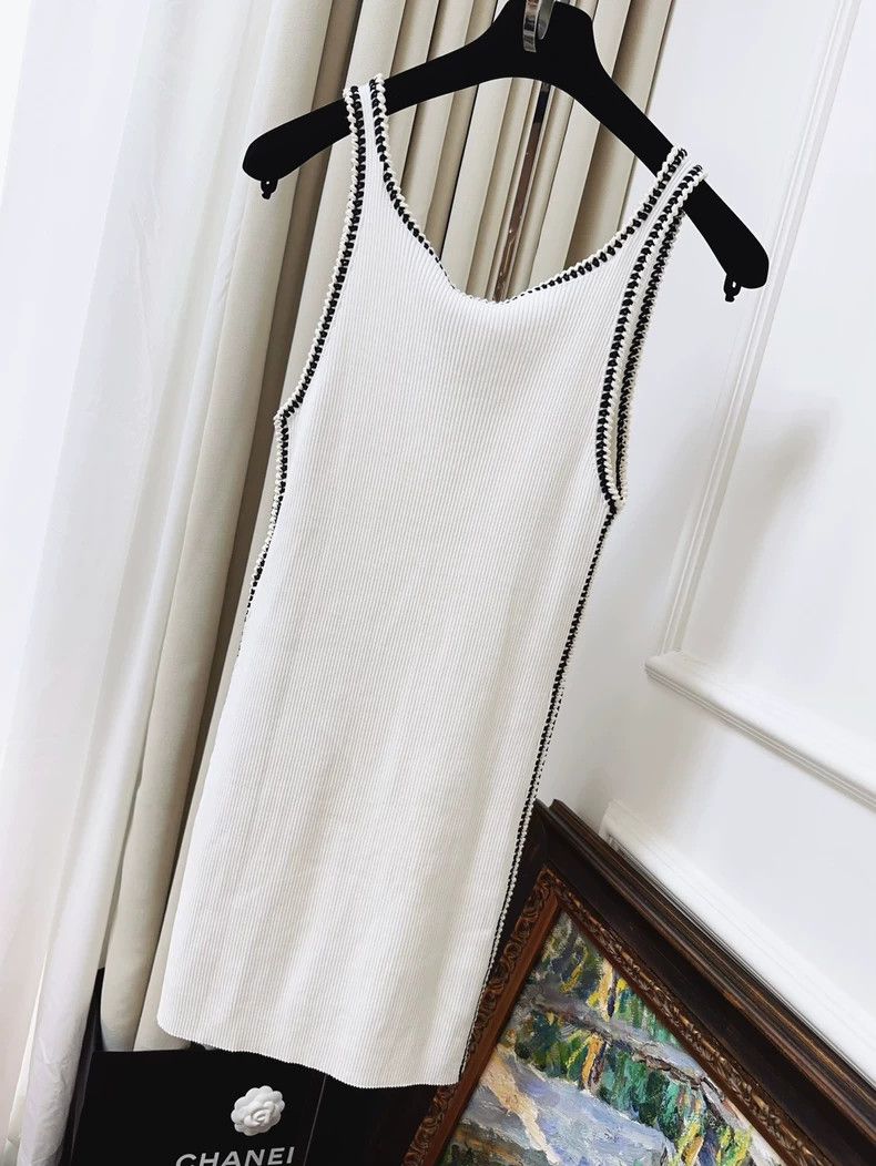 Chanel Chanel 22C early spring popular white pit stripe black edg Size XS / US 0-2 / IT 36-38 - 2 Thumbnail