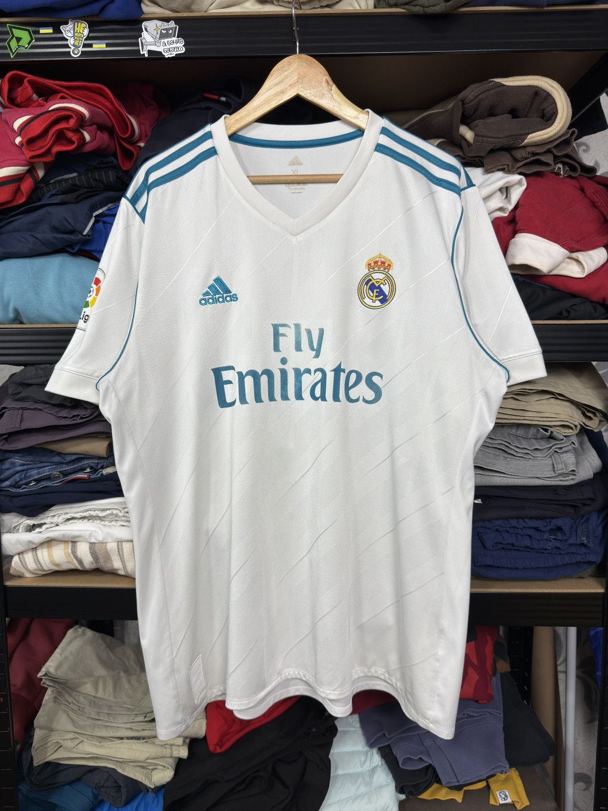 Adidas ADIDAS REAL MADRID 2017/2018 FOOTBALL SHIRT SOCCER JERSEY Size US XL / EU 56 / 4 - 1 Thumbnail