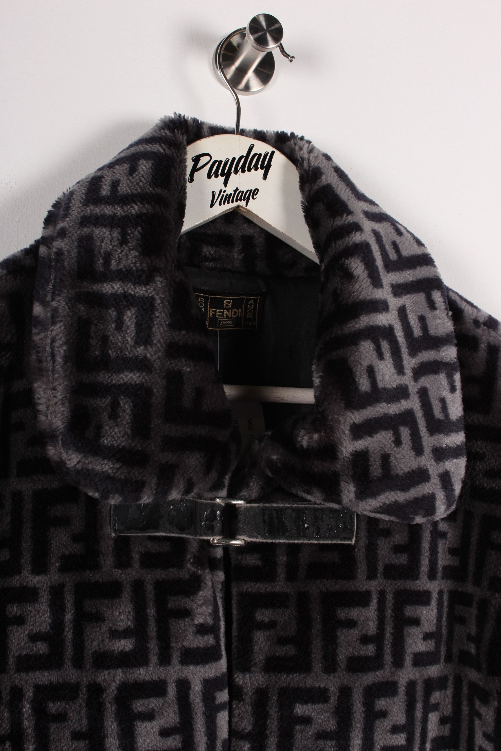 Fendi 90's Fendi Womens Monogram Faux Fur Fleece Size M / US 6-8 / IT 42-44 - 3 Thumbnail