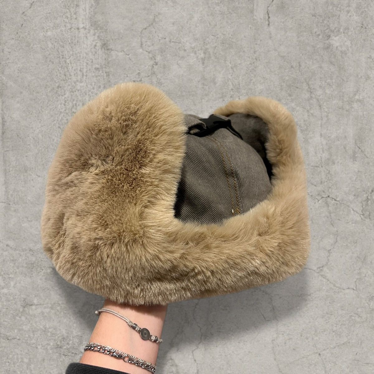 Japanese Brand Russian Ushanka fluffy winter hat in grey. One size Size ONE SIZE - 4 Thumbnail