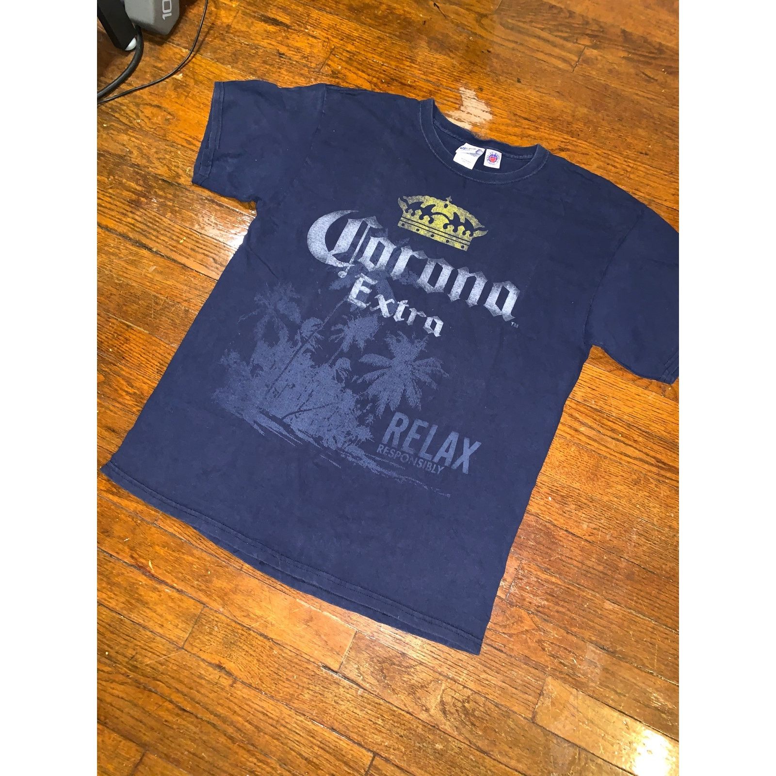 Other Corona Extra T Shirt Large Navy Blue Beach Beer Graphic Size US L / EU 52-54 / 3 - 7 Thumbnail