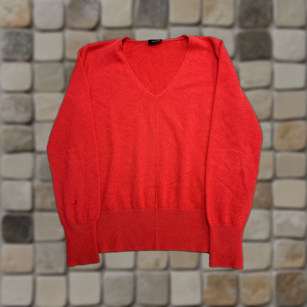Akris Akris Sweater Womens 6 Red Cashmere V-Neck Tight Knit Ribbed Relaxed Fit Winter Size M / US 6-8 / IT 42-44 - 1 Thumbnail