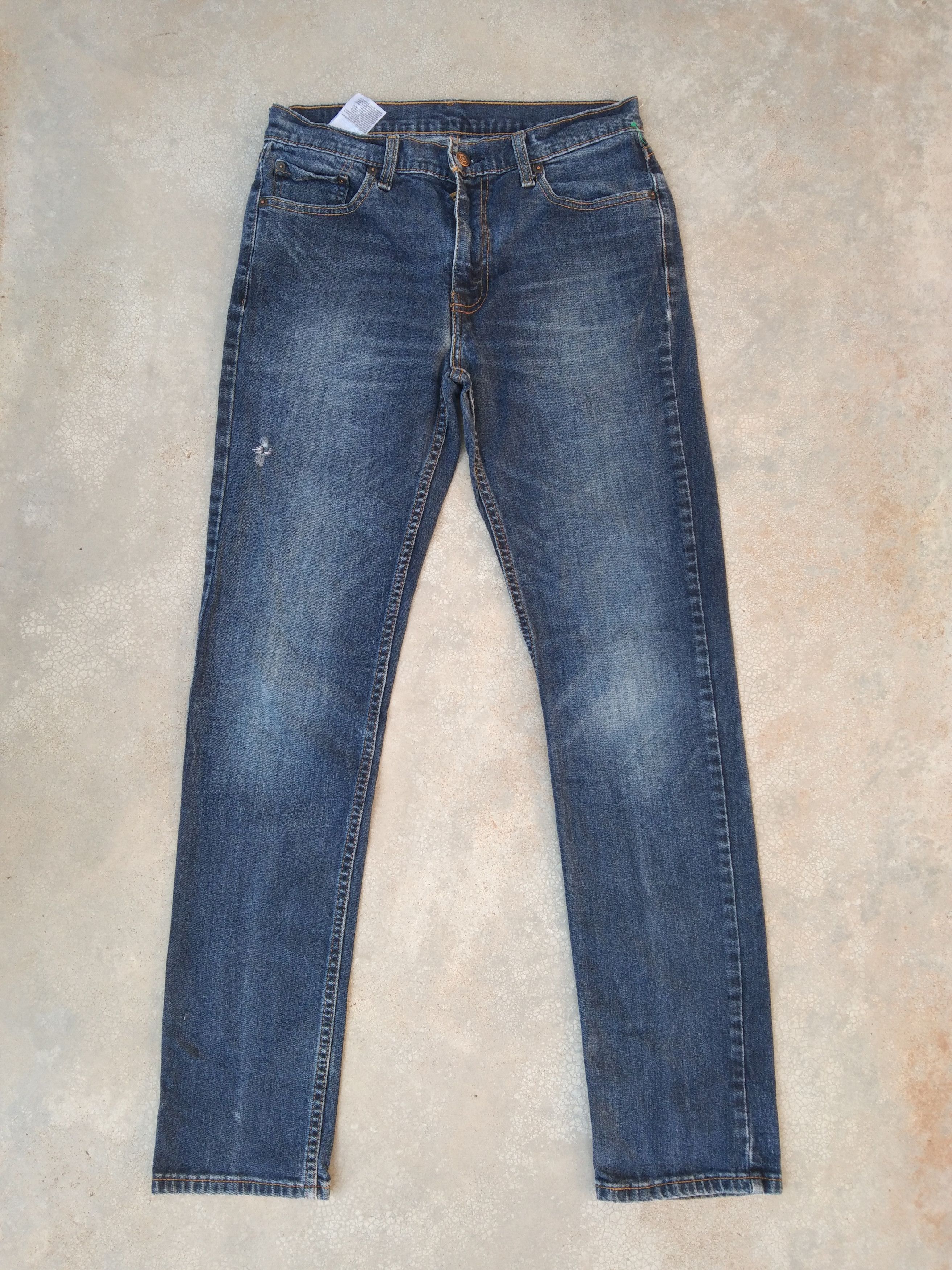 Levi's Vintage Levi's Jeans 511 Slim Fit Faded Blue Denim 30x32 Size US 30 / EU 46 - 1 Thumbnail