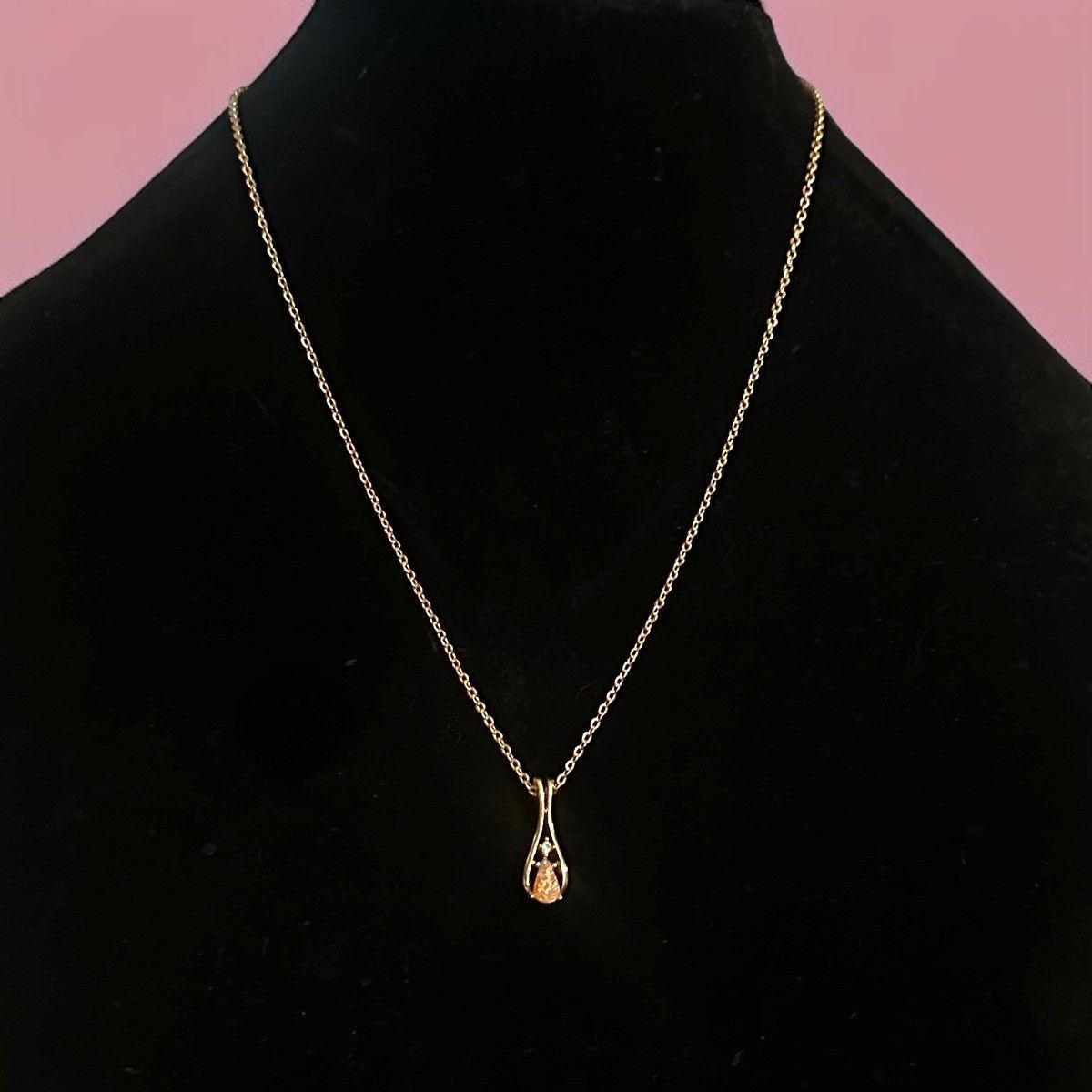 Other × Vintage Vintage Avon Fireglow teardrop pendant necklace Size ONE SIZE - 1 Thumbnail
