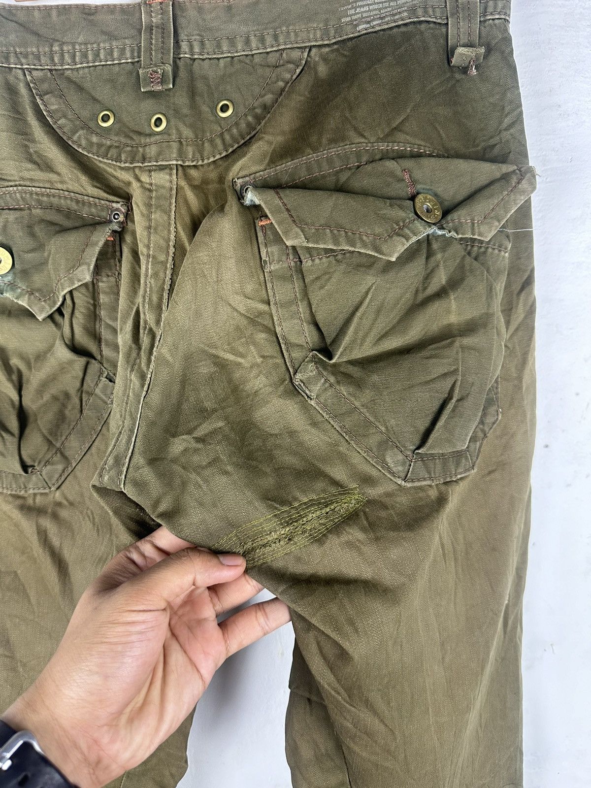 Edwin CARGO PANTS EDWIN TWIST LEG CARGO PANTS MULTIPOCKET Size US 32 / EU 48 - 13 Thumbnail