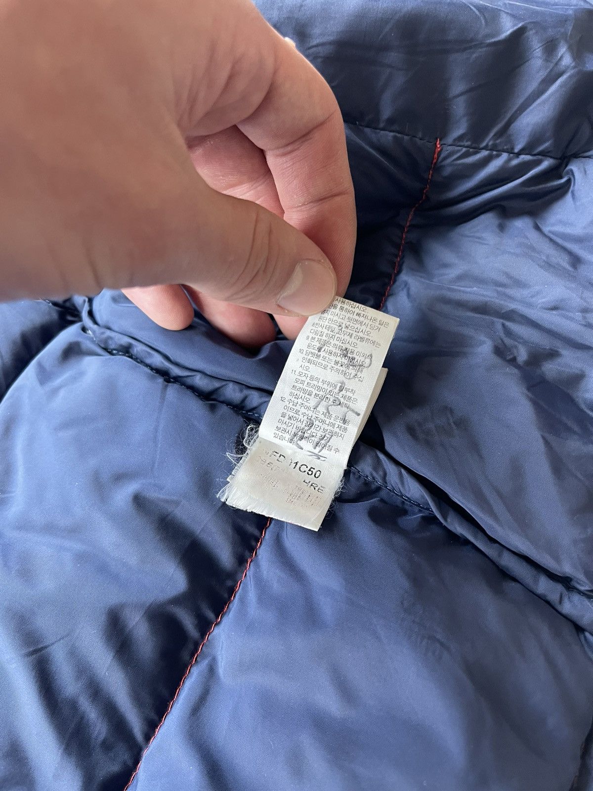 The North Face × Vintage The North Face 700 Down Puffer Vest Red Goose Down Korea Size US M / EU 48-50 / 2 - 19 Thumbnail